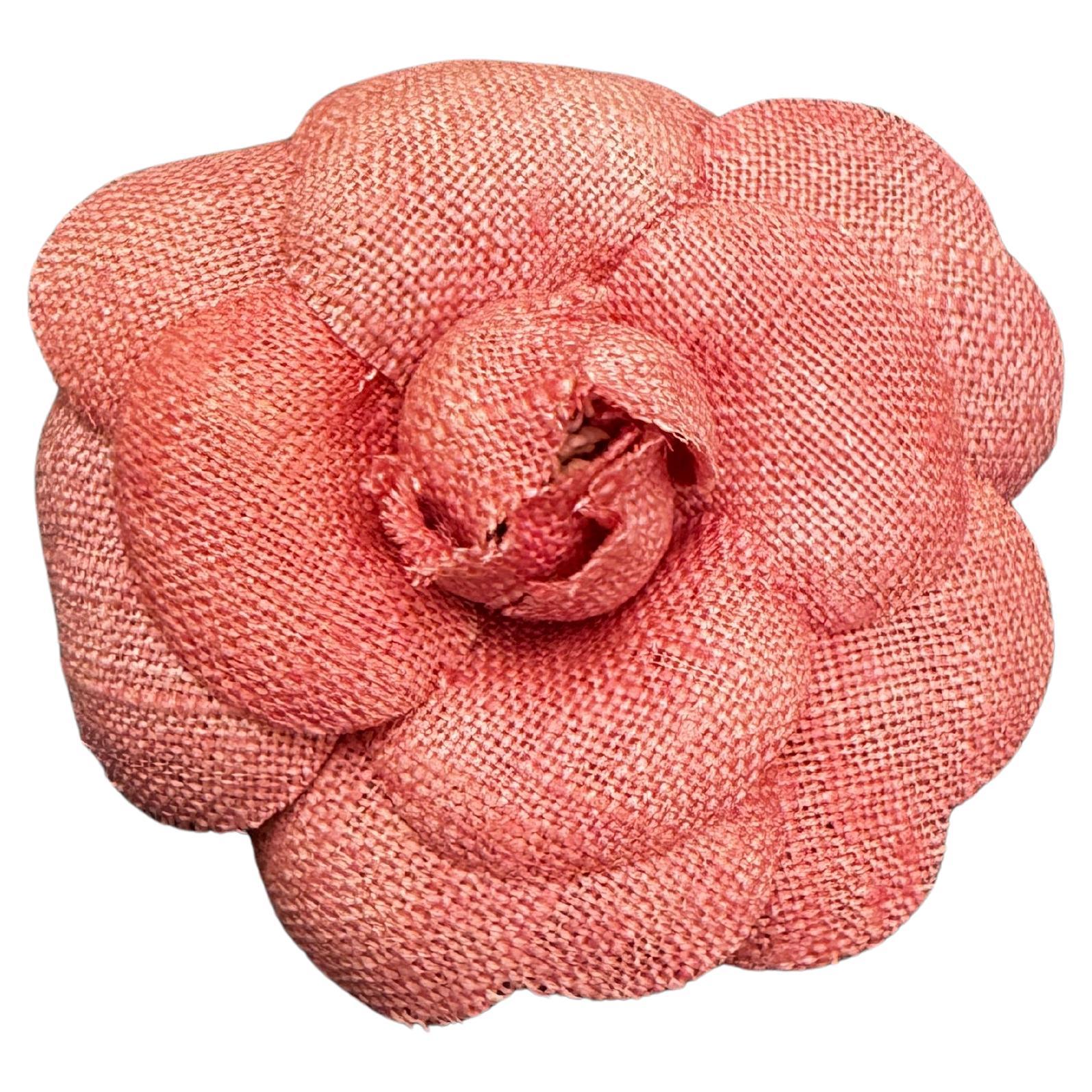 1990s Vintage CHANEL Broche Camelia Lino Rosa