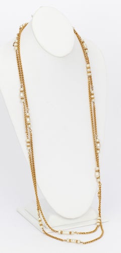 1990's Vintage Chanel Long Sautoir Gold Pearl Chain Necklace