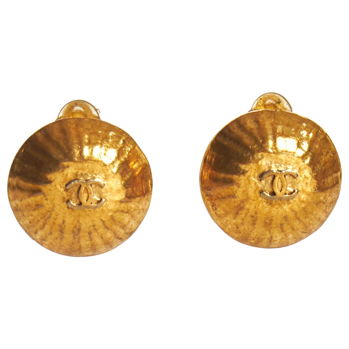1990's Vintage Chanel Ribbed Dome Clip Earrings