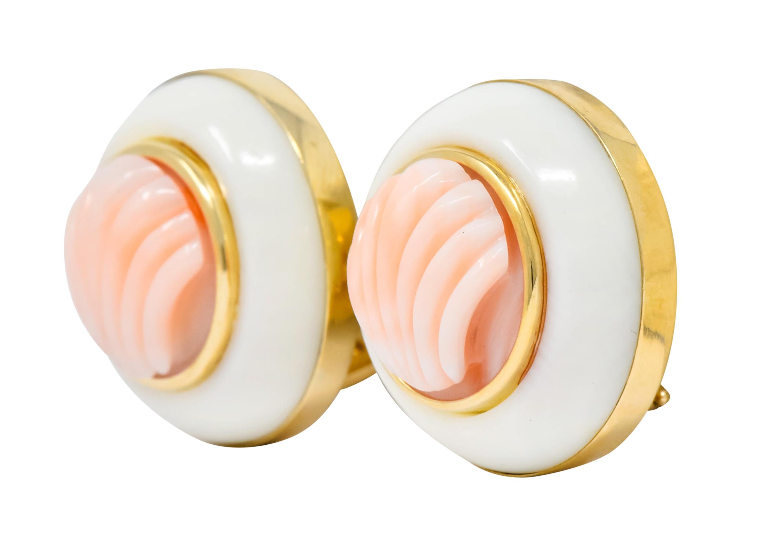 Contemporary 1990s Vintage Coral 14 Karat Gold Circular Shell Earrings