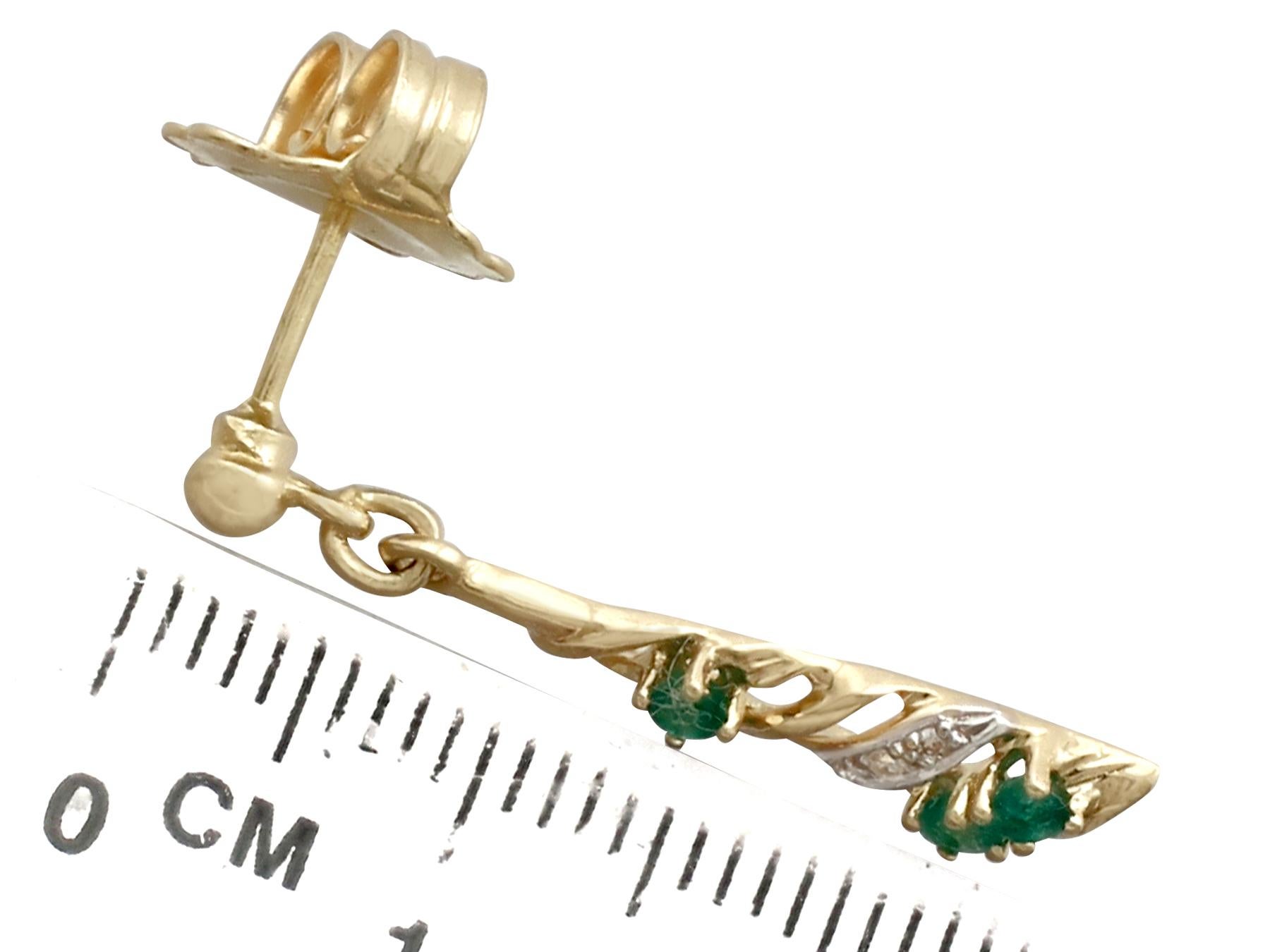 1990s Vintage Emerald and Diamond Yellow Gold Jewelry Suite 5