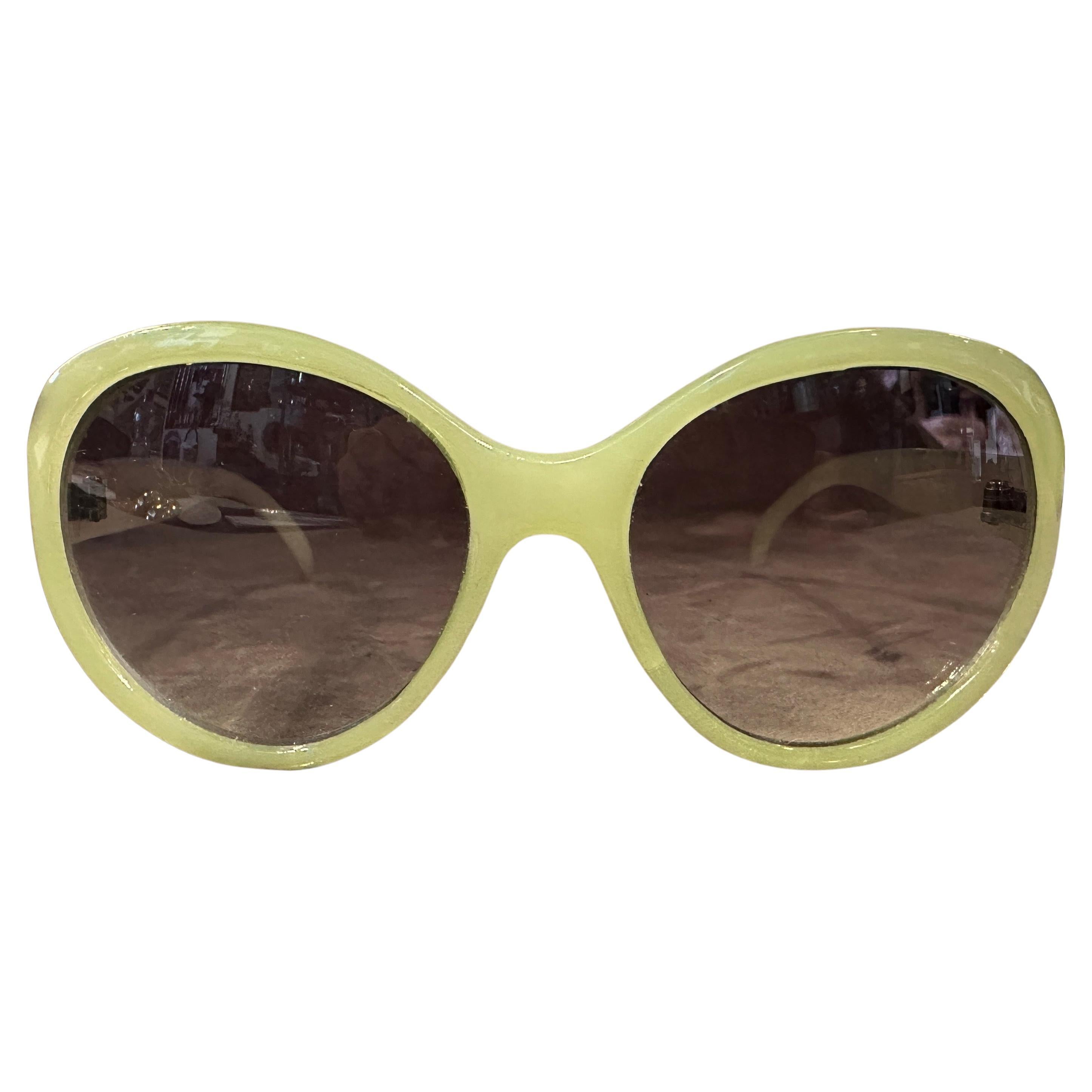 1990s Vintage Fake Green Marble Acetate Bon Bon Italian Sunglasses For Sale