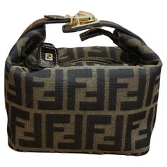 1990er Jahre Vintage FENDI Brauner Zucca Jacquard Mini-Schminkbeutel mit Gold HW