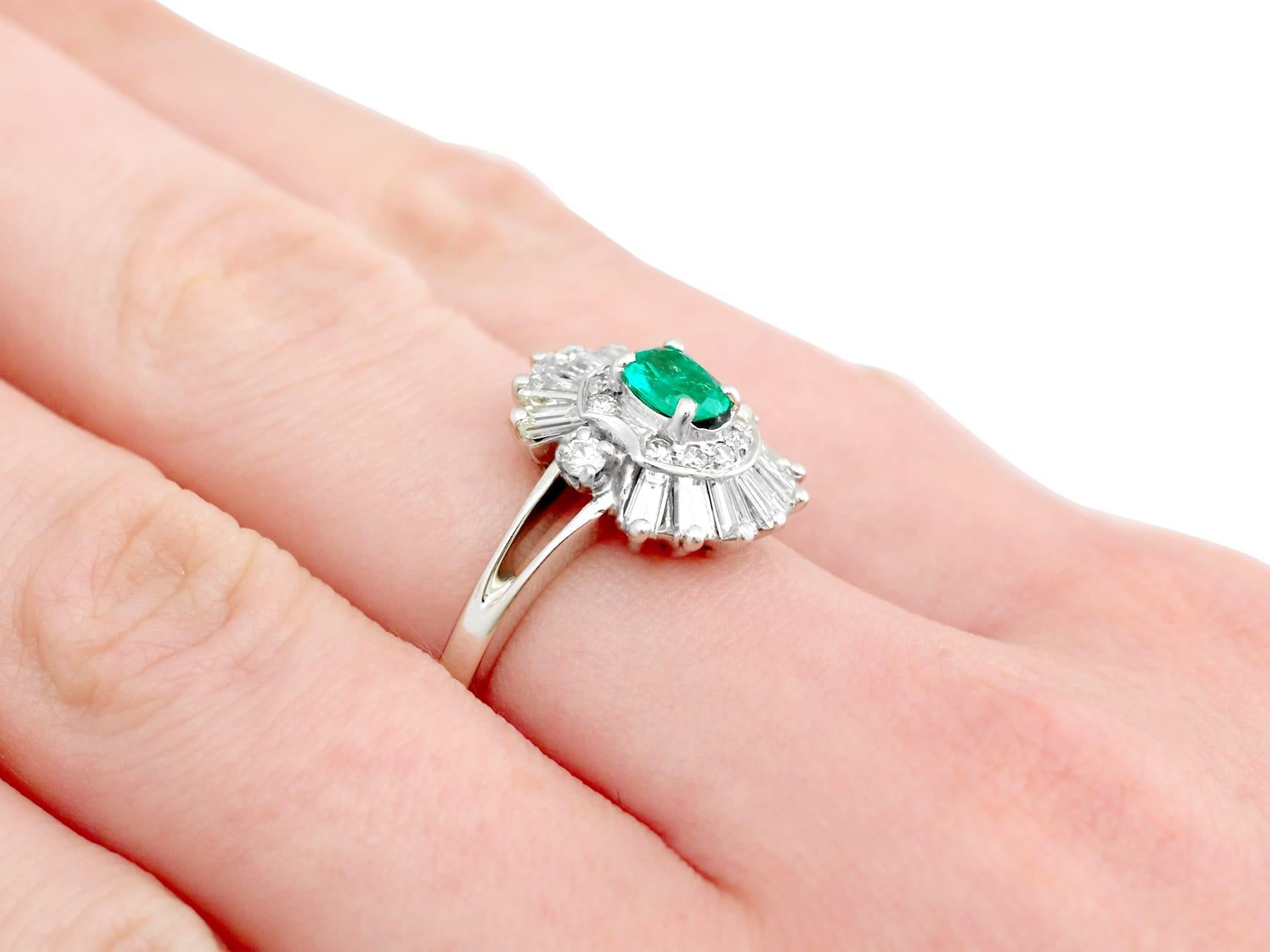 1990s Vintage French Emerald and Diamond White Gold Cocktail Ring For Sale 3