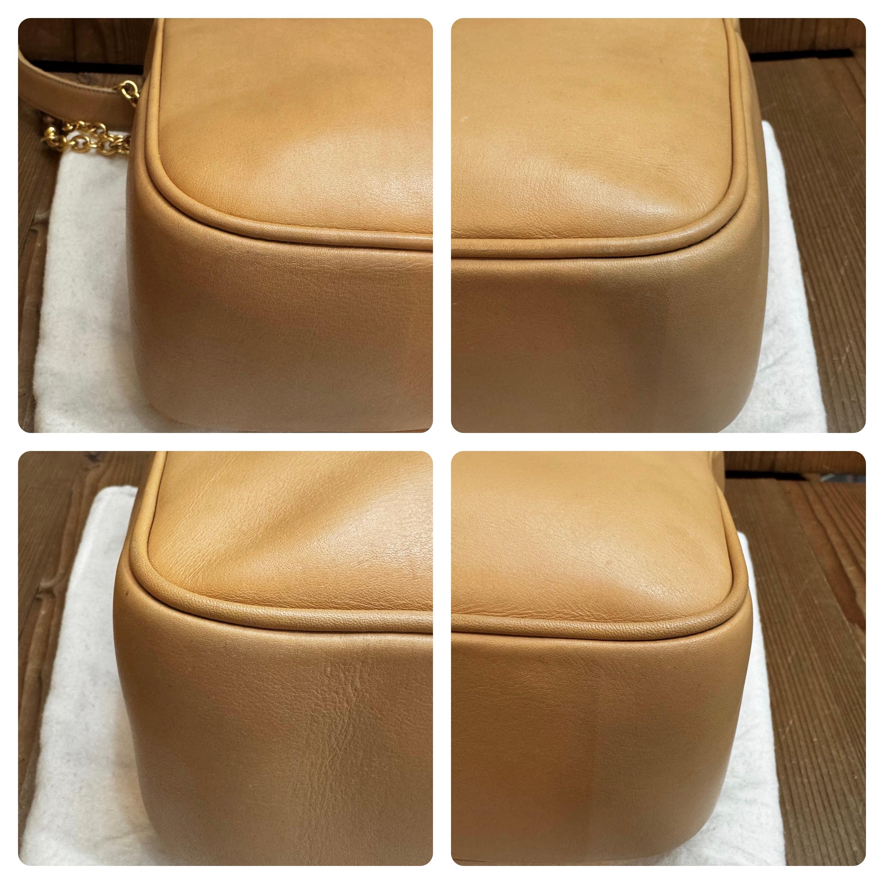 Orange 1990s Vintage GUCCI Bamboo Chain Crossbody Bag Calfskin Leather Beige For Sale