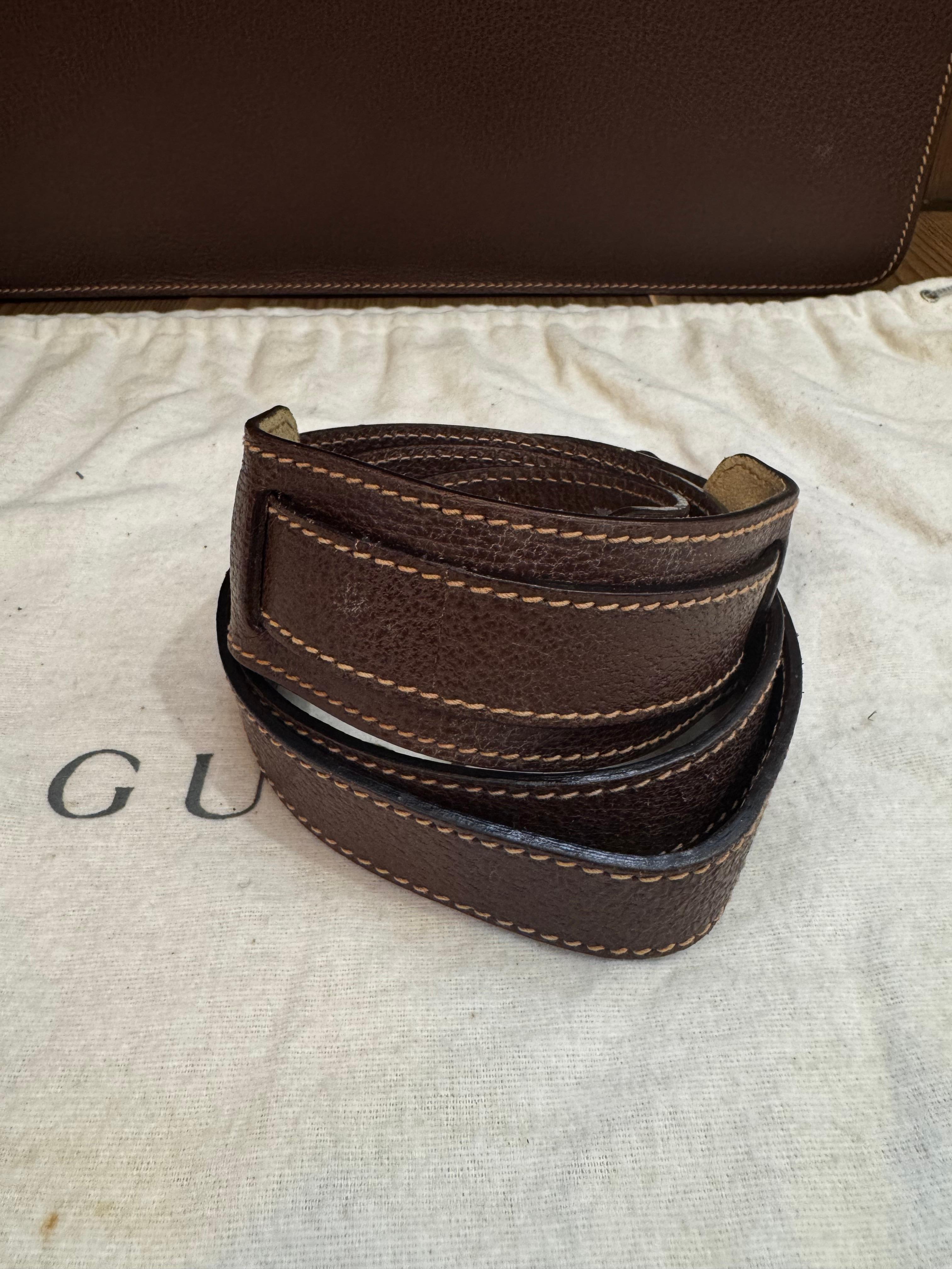 GUCCI - Sac fourre-tout document en cuir de porc marron foncé, années 1990 en vente 3