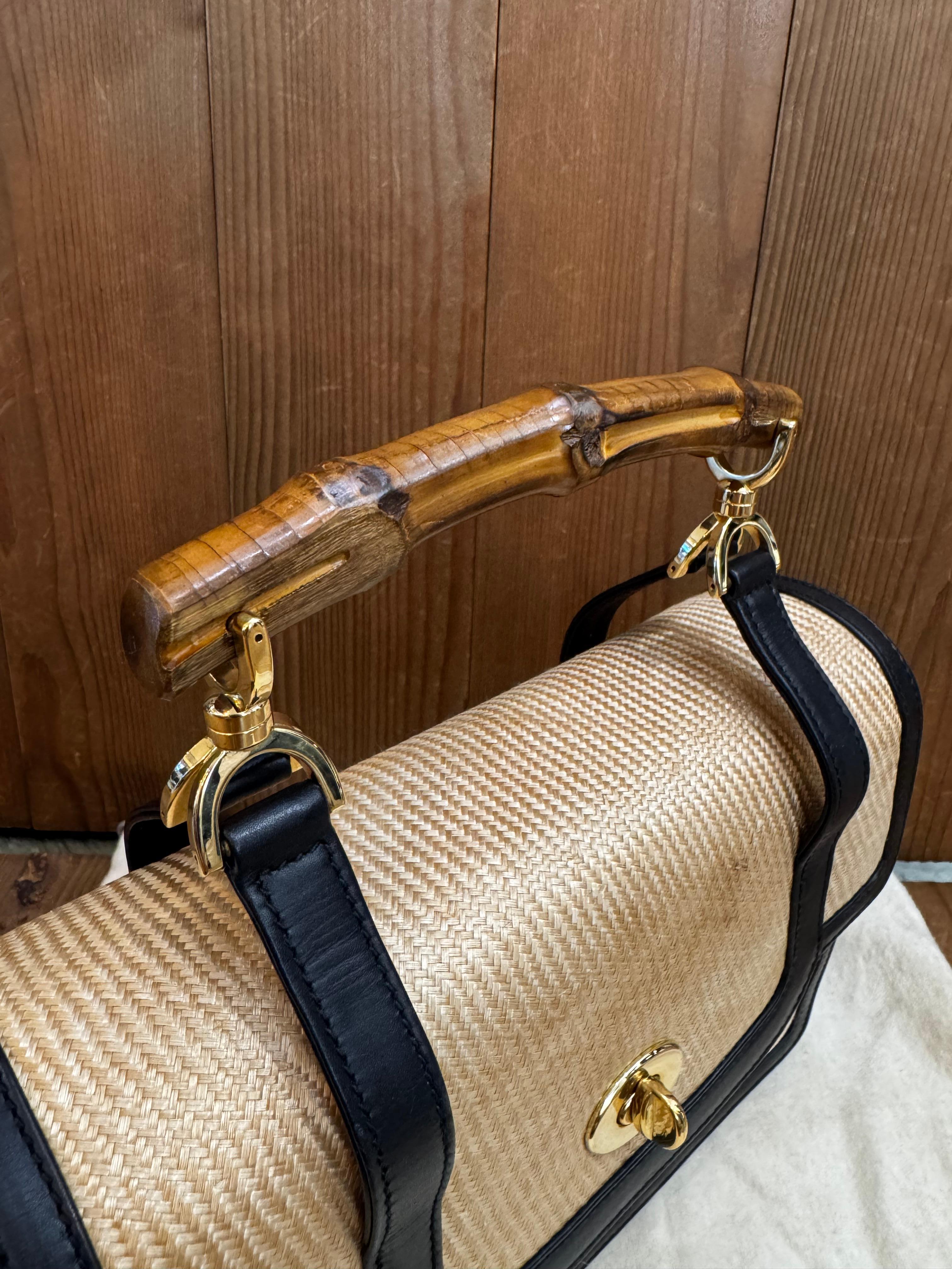 1990 Vintage GUCCI Sac à main en bambou tissé Beige Noir Bon état - En vente à Bangkok, TH