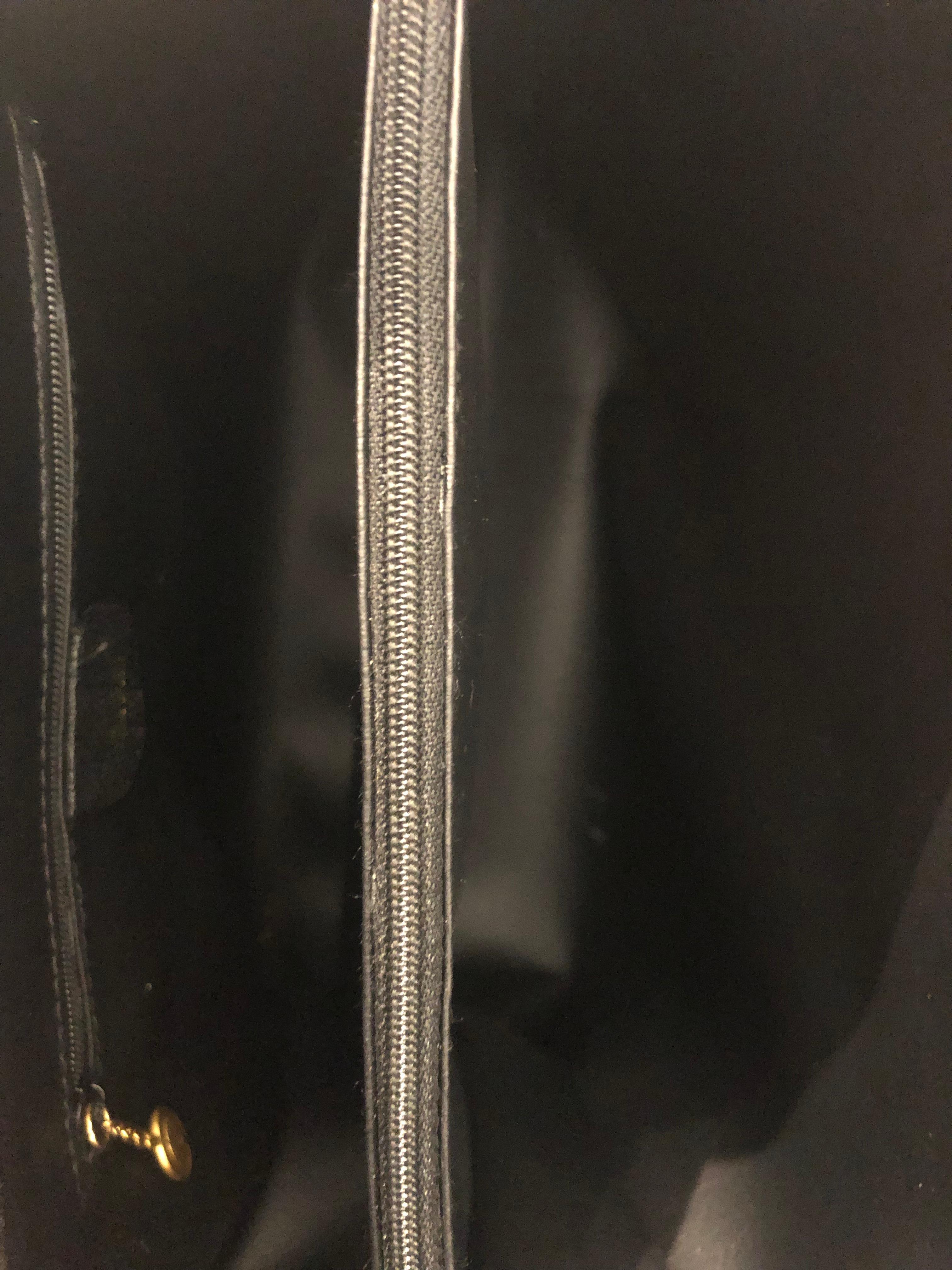 1990s Vintage GUCCI Leather Bamboo Tote Diana Tote Bag Black (Medium) 6