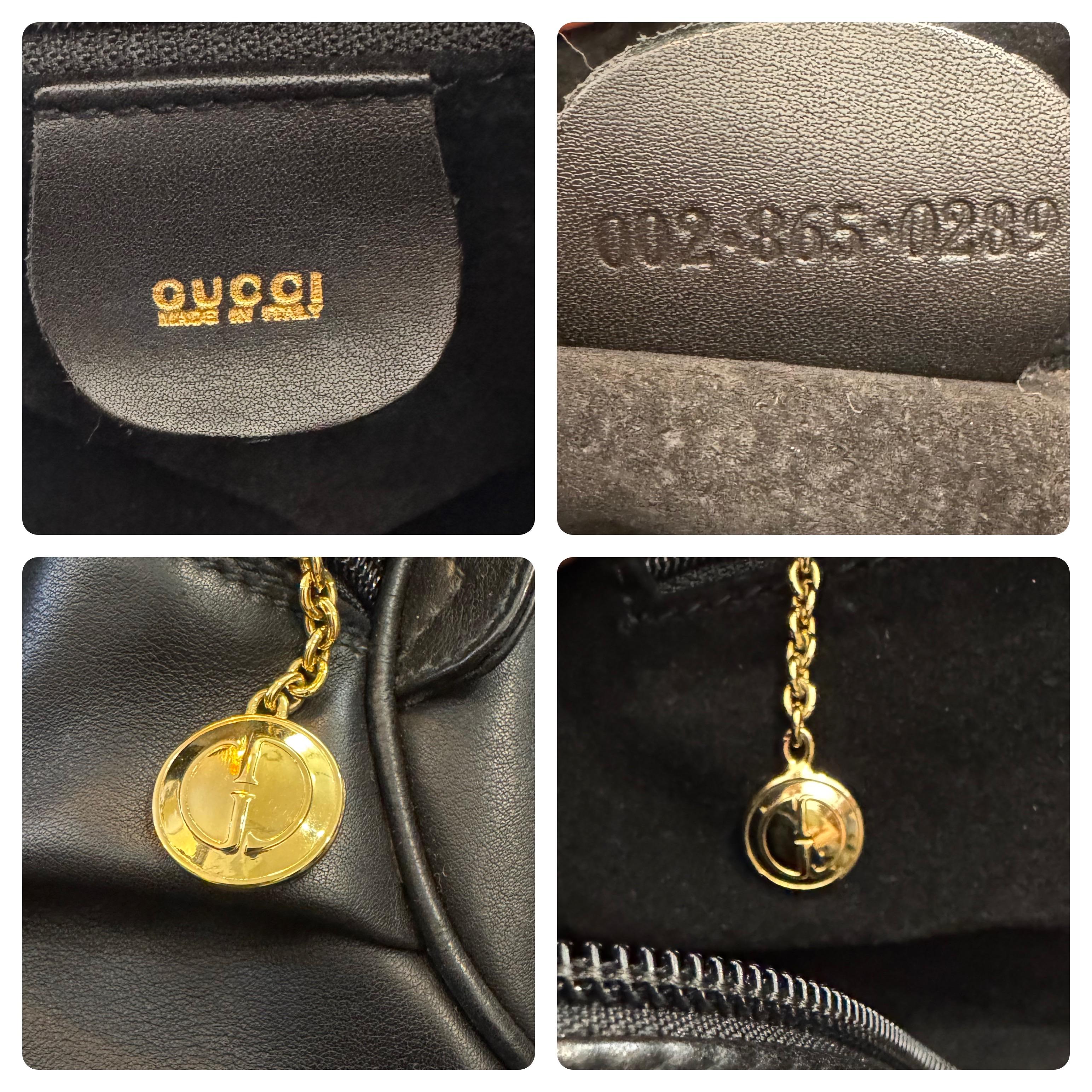 1990s Vintage GUCCI Calfskin Leather Boston Shoulder Bag Black Unisex For Sale 3