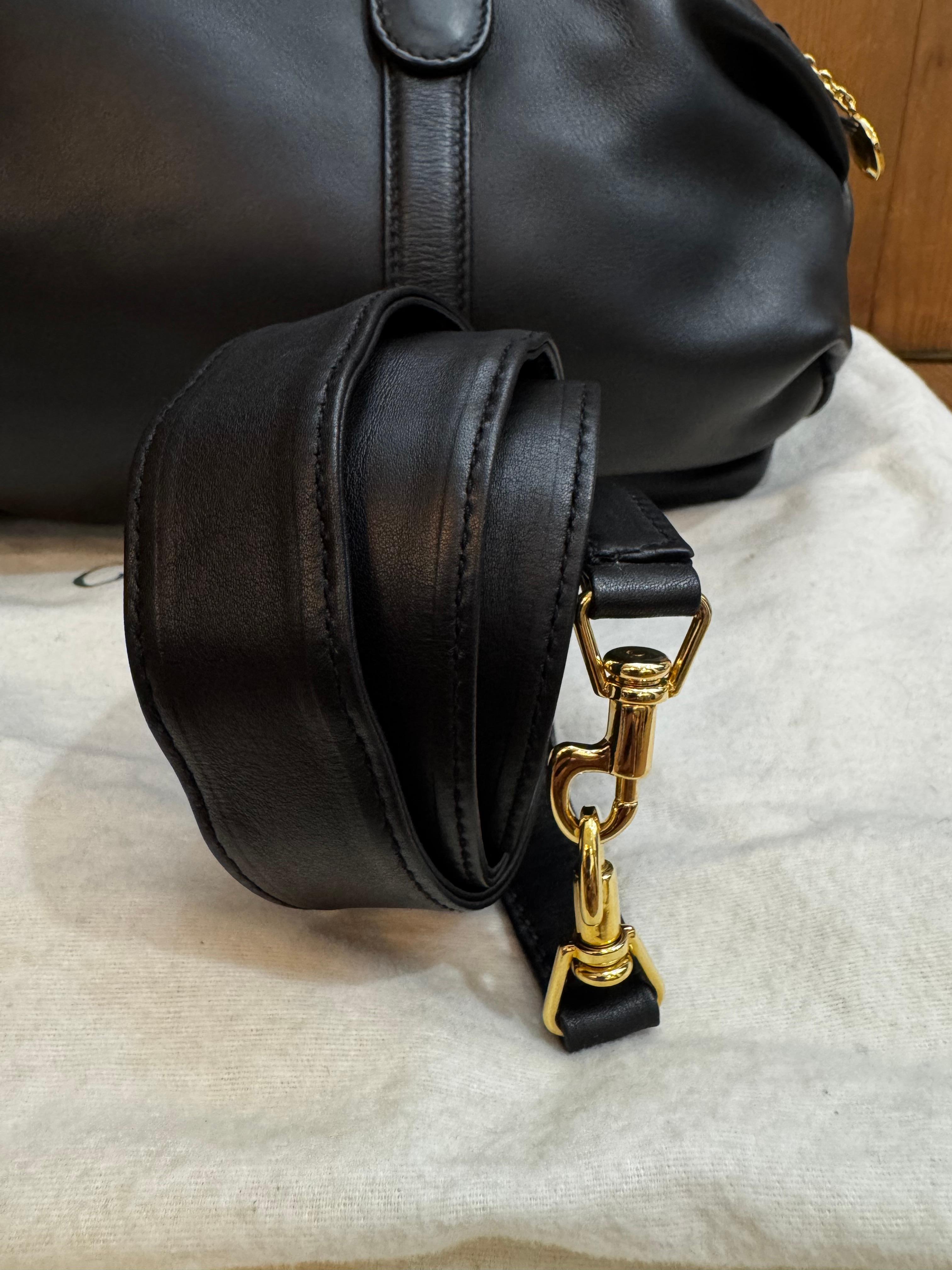 1990s Vintage GUCCI Calfskin Leather Boston Shoulder Bag Black Unisex For Sale 6