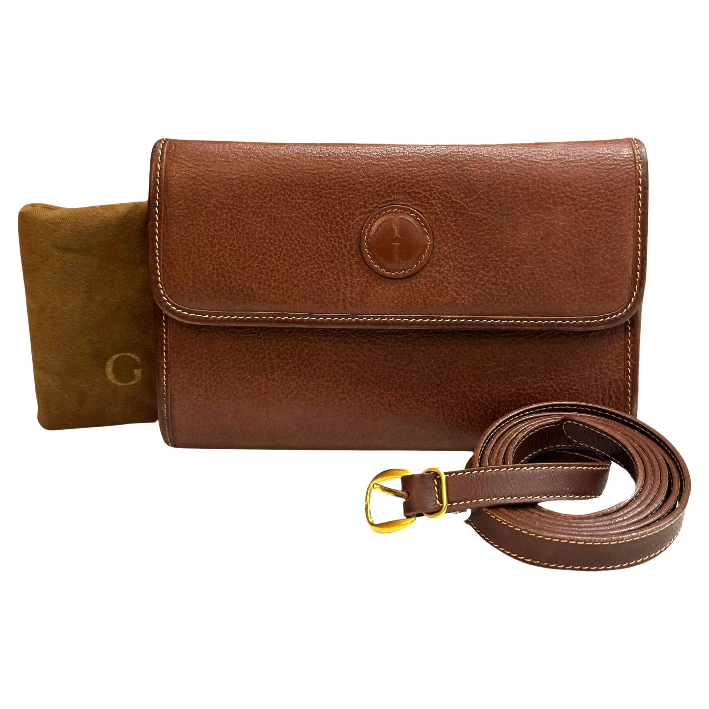 1990s Vintage GUCCI Mini Two-Way Crossbody Bag Dark Brown Calfskin Leather For Sale