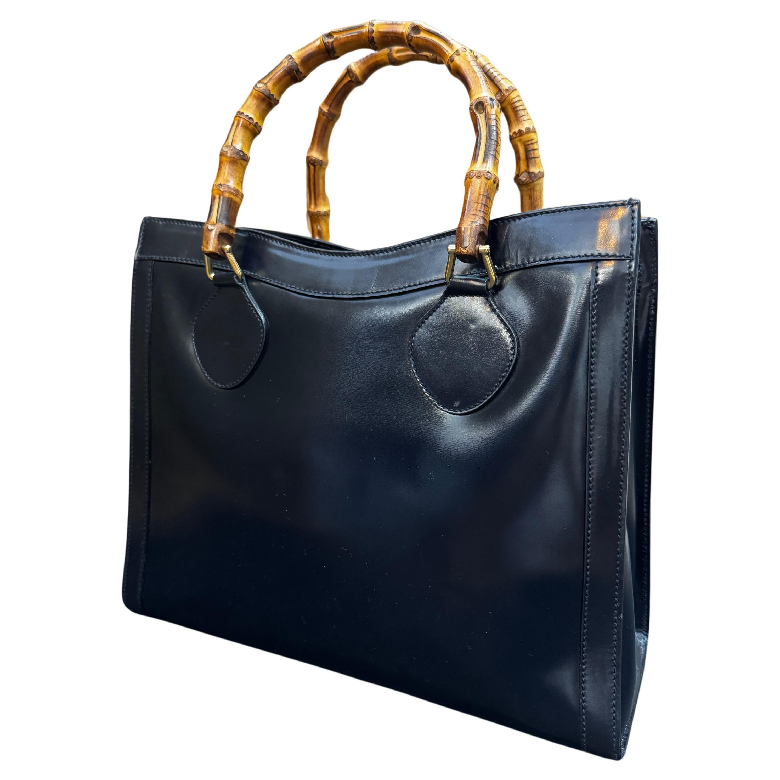 1990s Vintage GUCCI Diana Tote Bamboo Tote Bag Polished Leather Dark Navy In Good Condition In Bangkok, TH