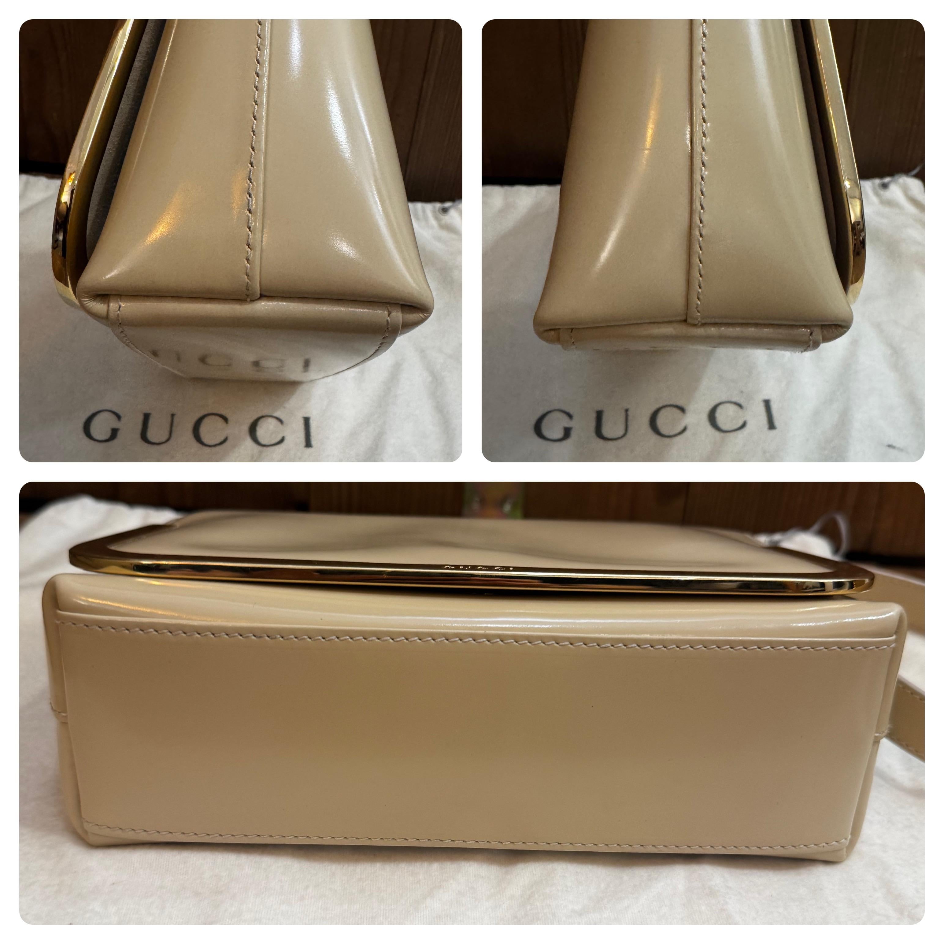 Femenino o masculino 1990s Vintage GUCCI Bolsa de hombro de cuero Beige Pequeño en venta