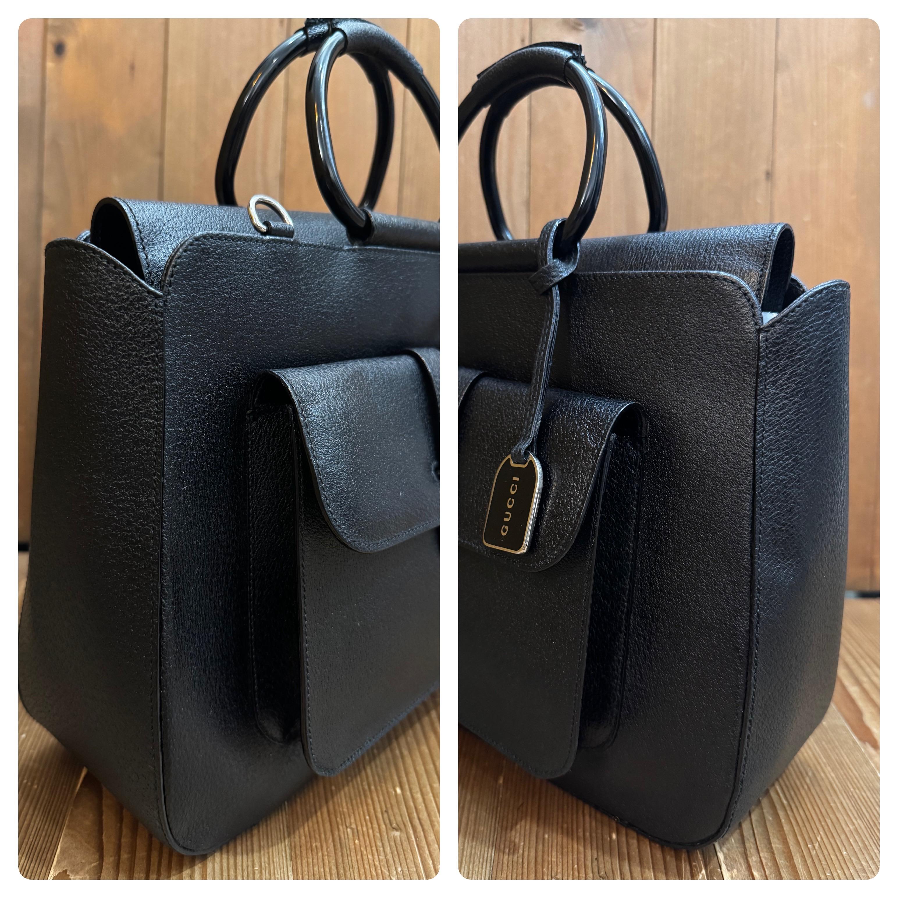 1990s Vintage GUCCI Leather Tote Bag Black Medium For Sale 1