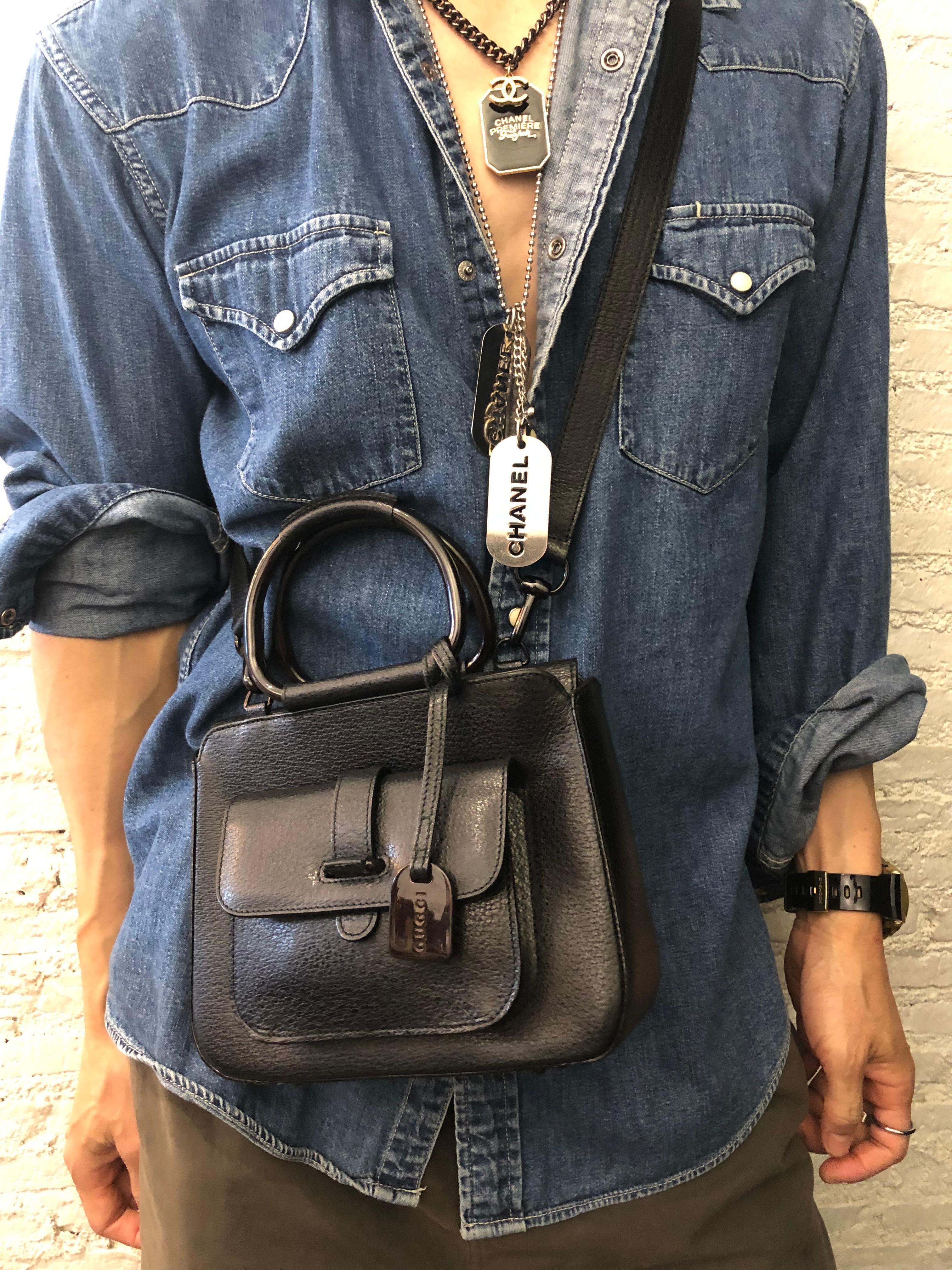 1990s Vintage GUCCI Two-Way Leather Crossbody Bag Black Small 7