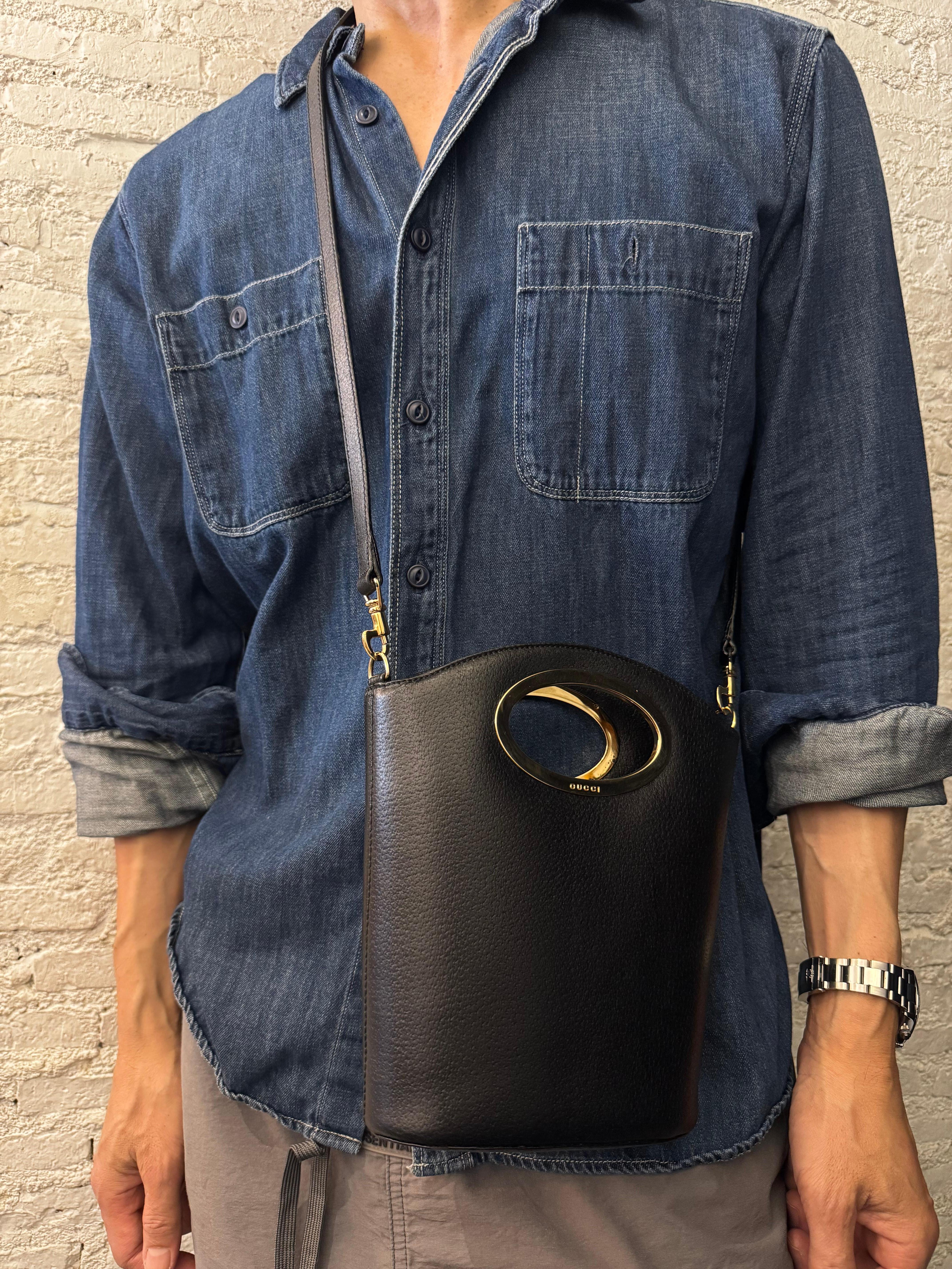 1990s Vintage GUCCI Mini Two-Way Bucket Crossbody Handbag Pigskin Leather Black 5