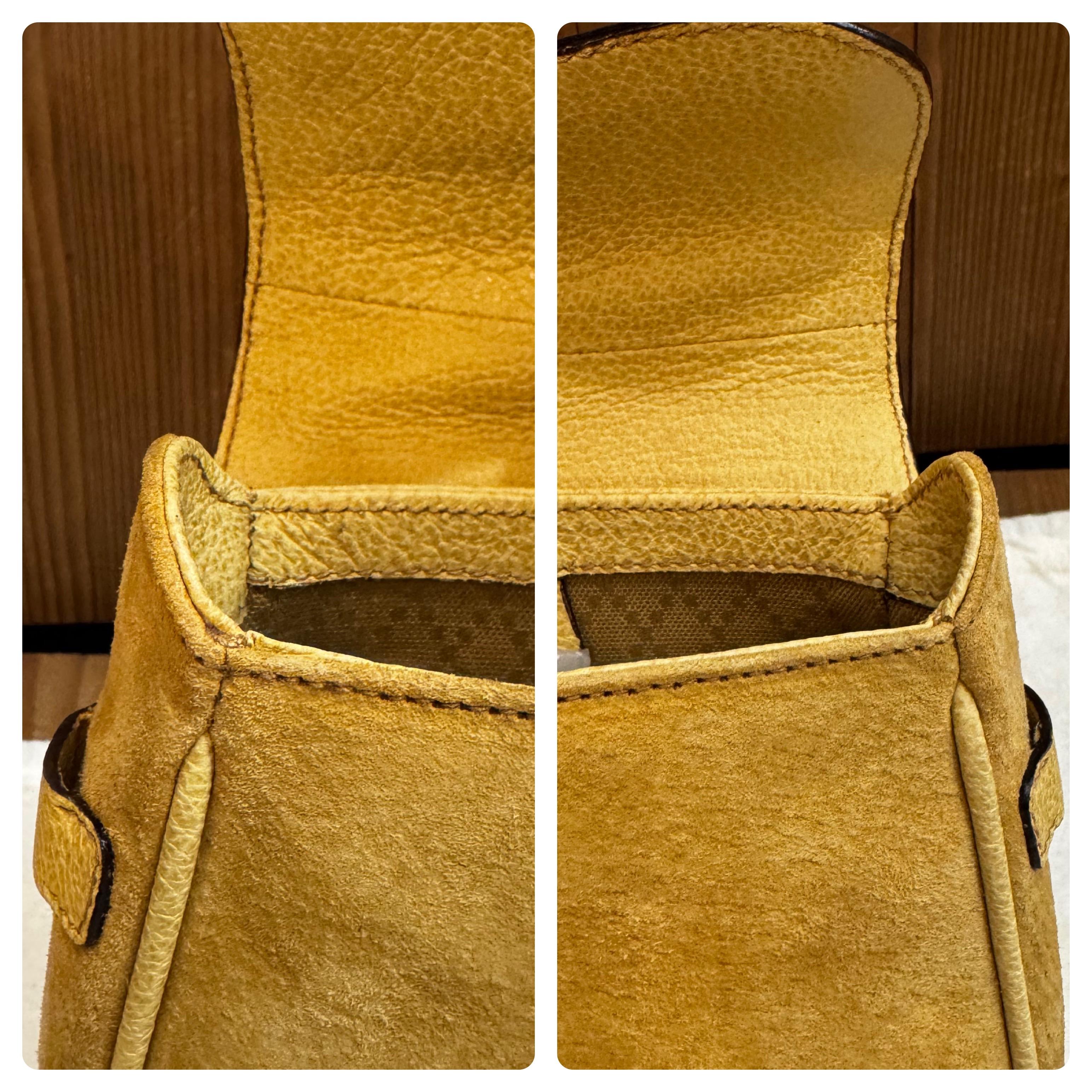 1990s Vintage GUCCI Mini Nubuck Leather Two-Way Saddle Crossbody Belt Bag Amarillo en venta 1