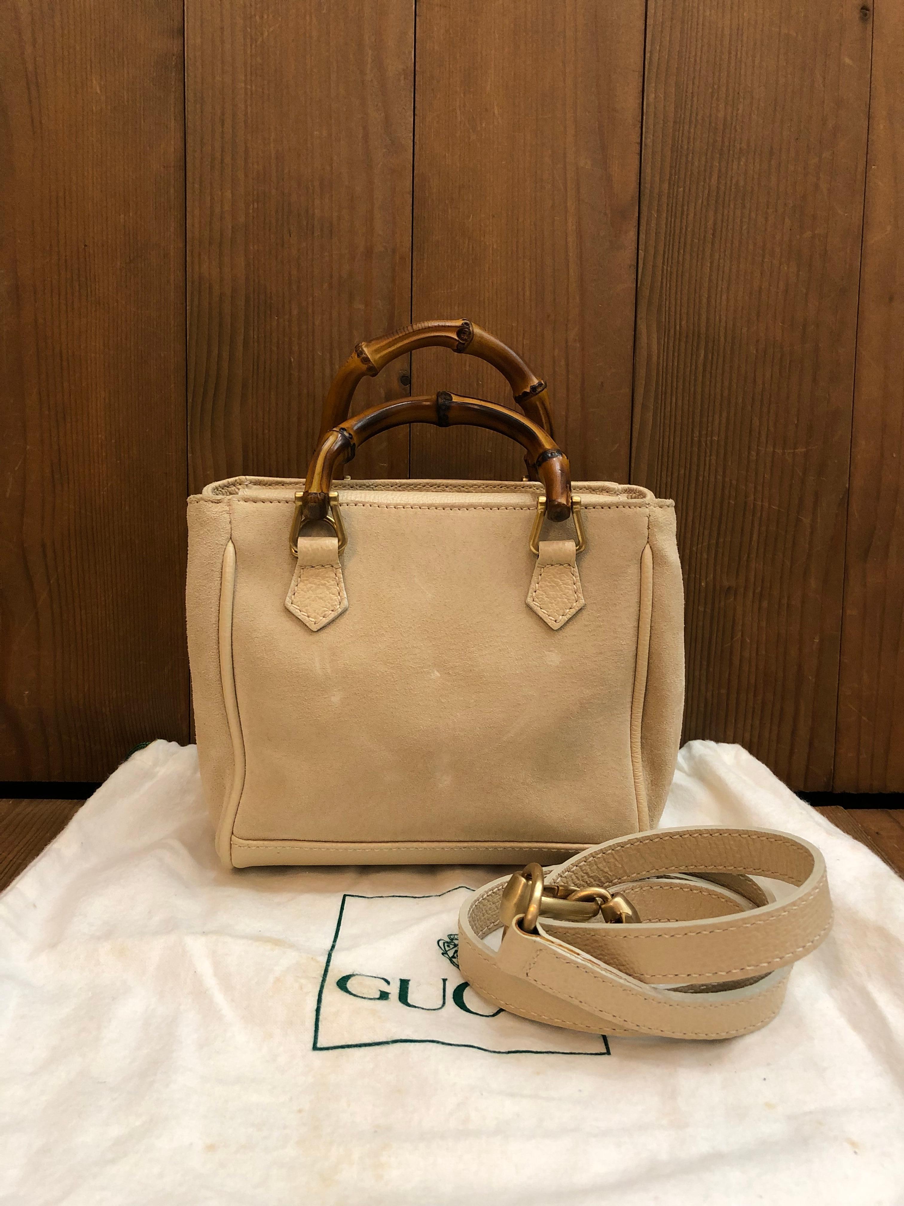 1990s Vintage GUCCI Mini Nubuck Leather Bamboo Two-Way Crossbody Handbag Beige In Good Condition In Bangkok, TH