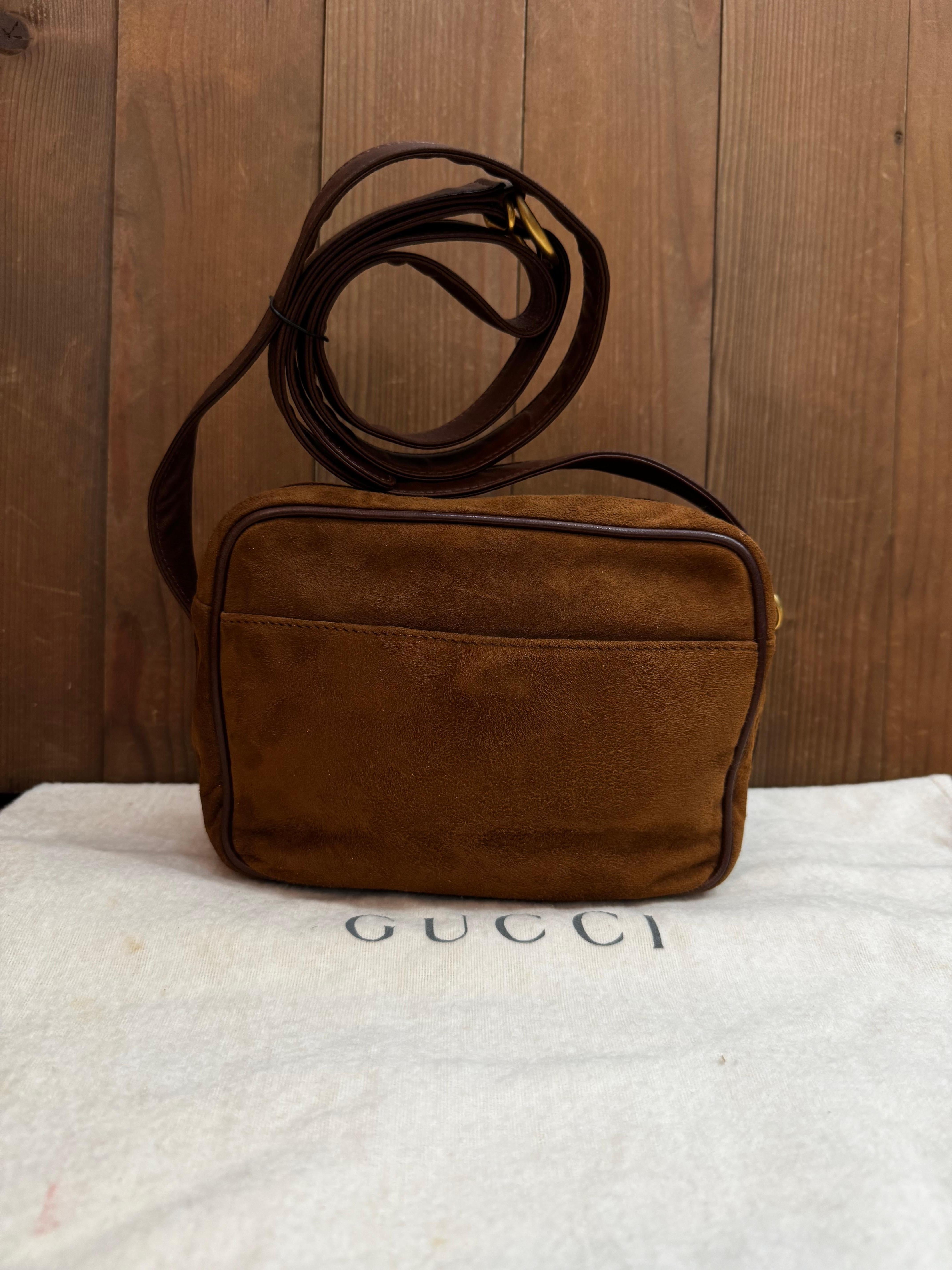 Black 1990s Vintage GUCCI Nubuck Horsebit Camera Bag Brown Small Unisex For Sale