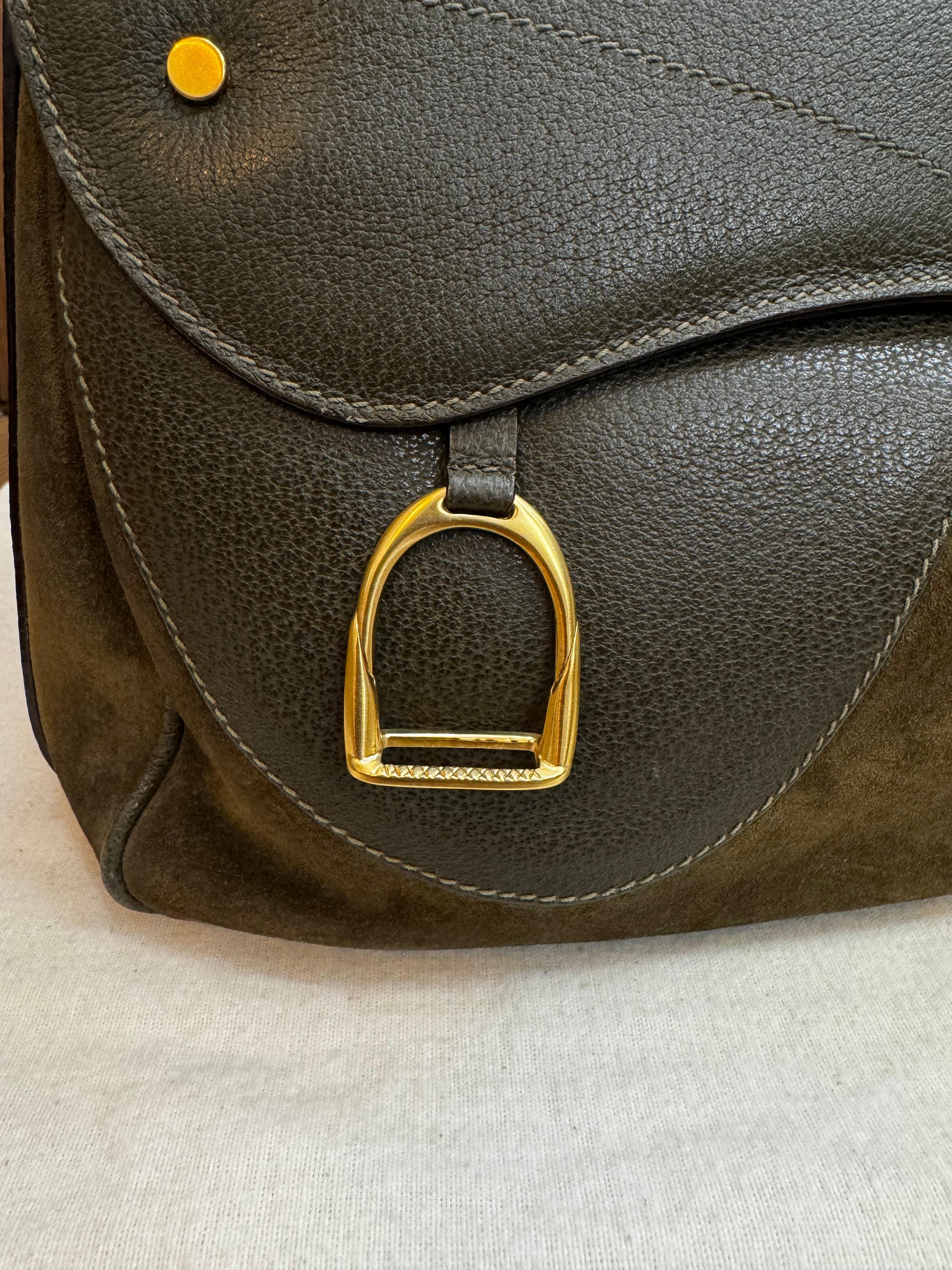 1990 Vintage GUCCI Nubuck Pigskin Leather Saddle Camera Bag Green Mens Unisex Unisexe en vente