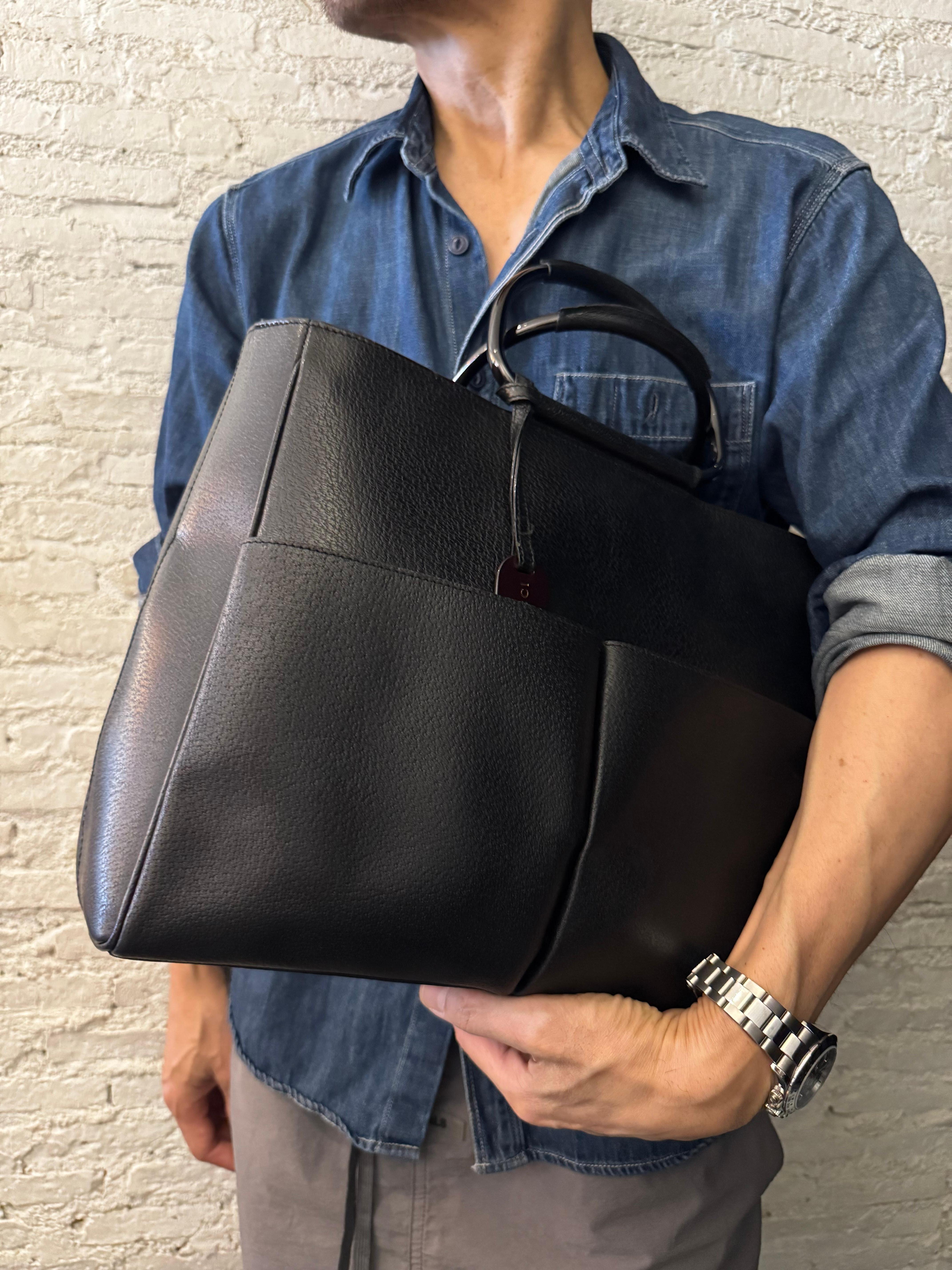 1990s Vintage GUCCI Pigskin Leather Tote Bag Black Large In Good Condition In Bangkok, TH