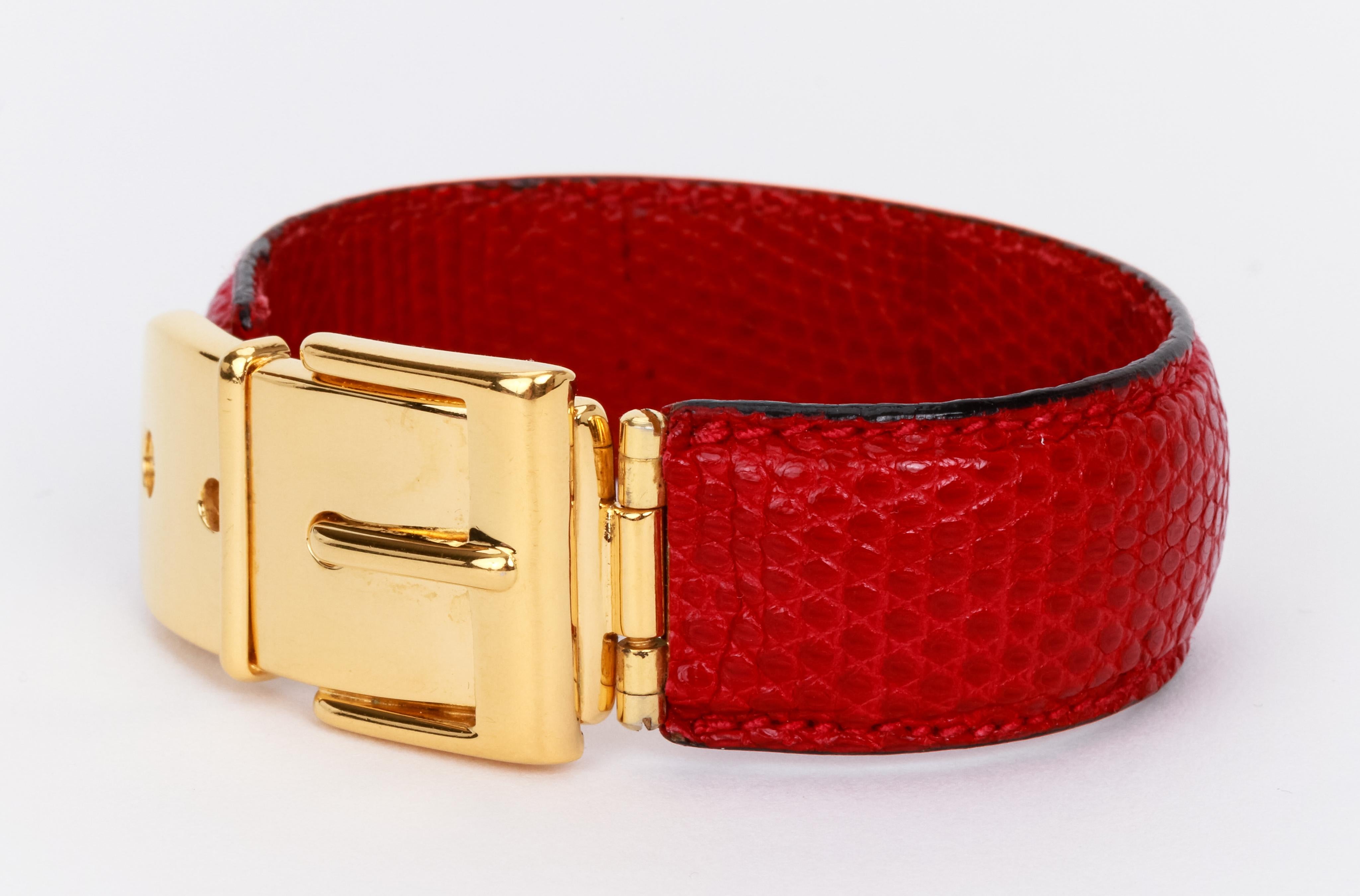 1990's Vintage Gucci  Red Lizard Gold Bracelet In Excellent Condition For Sale In West Hollywood, CA