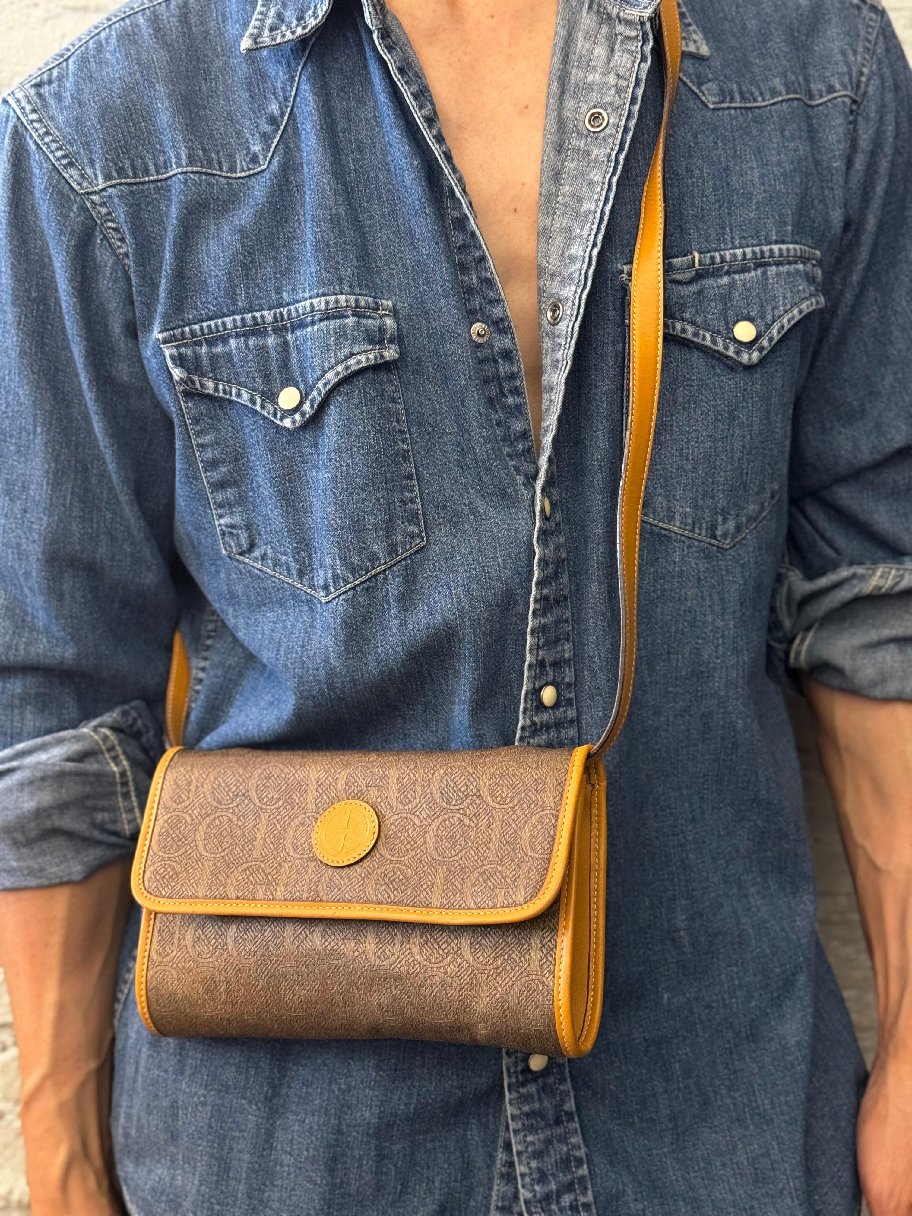 1990 Vintage GUCCI Silk Jacquard Two-Way Mini Crossbody Bag Brown Bon état - En vente à Bangkok, TH