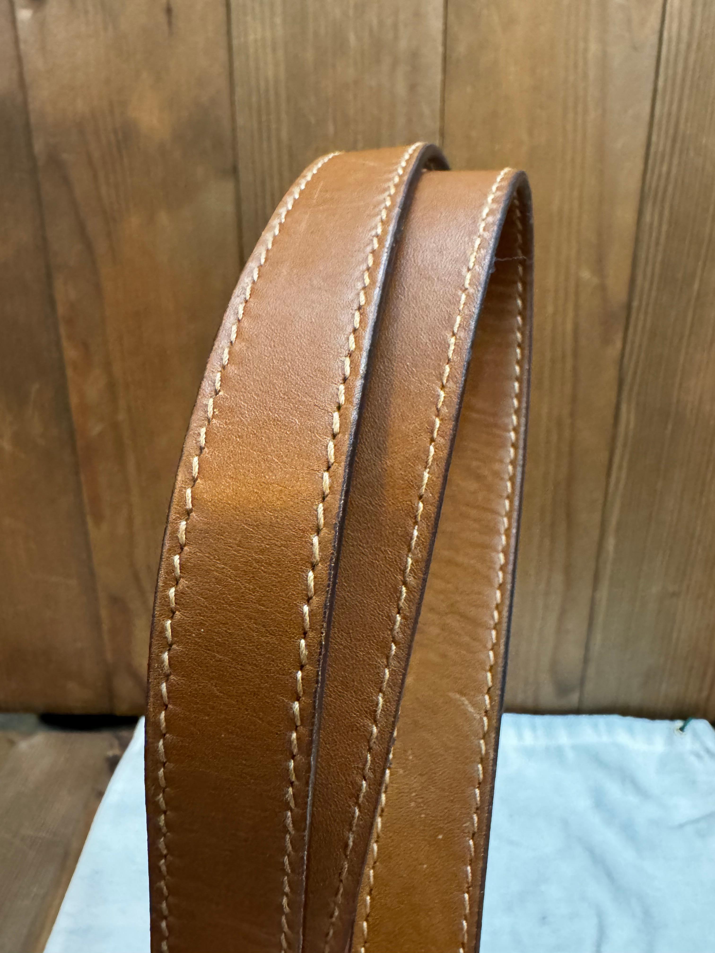 1990s Vintage GUCCI Pequeño Bolso Crossbody de piel de becerro ecuestre Marrón 4