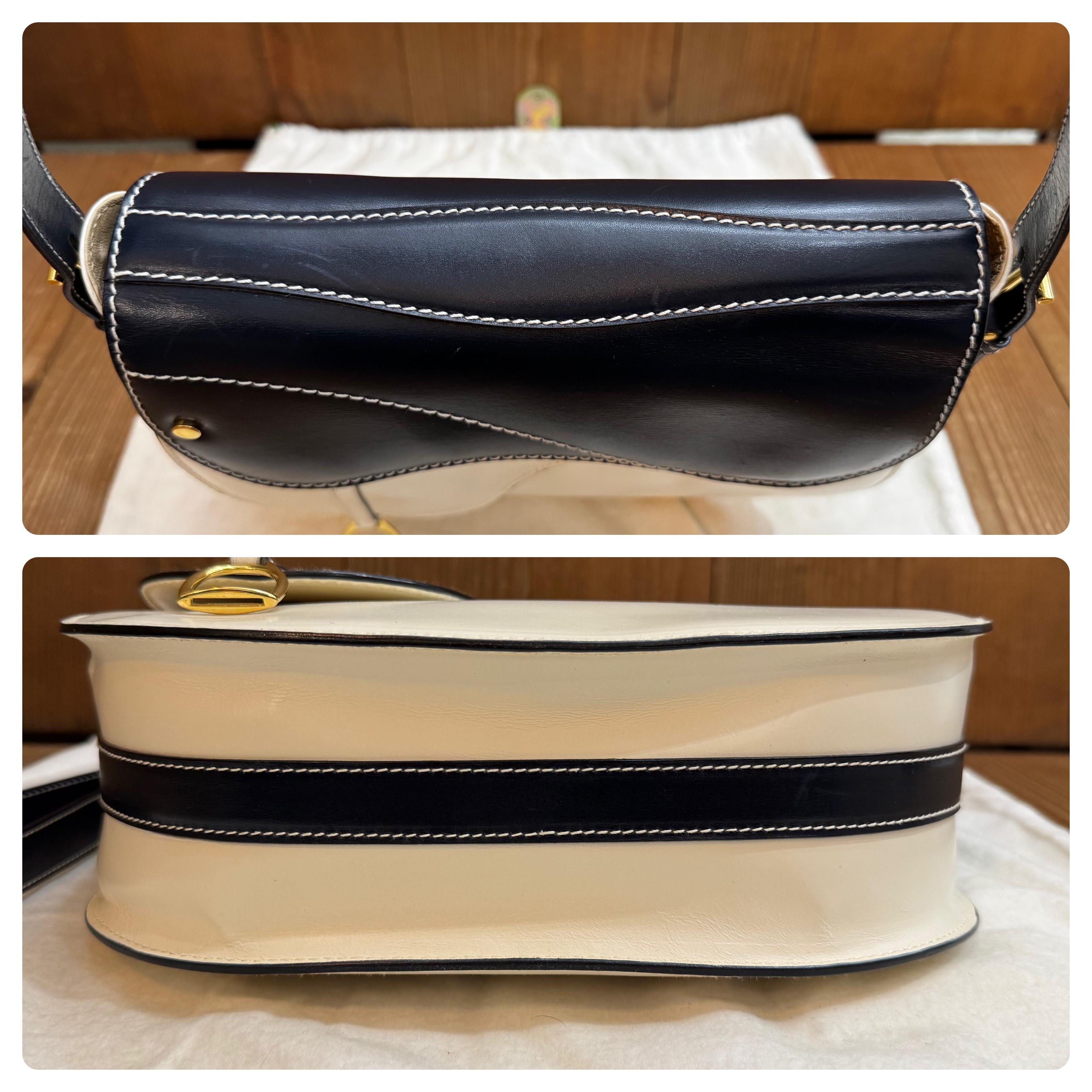 1990s Vintage GUCCI Calfskin Leather Saddle Shoulder Bag Equestrian Navy White 2