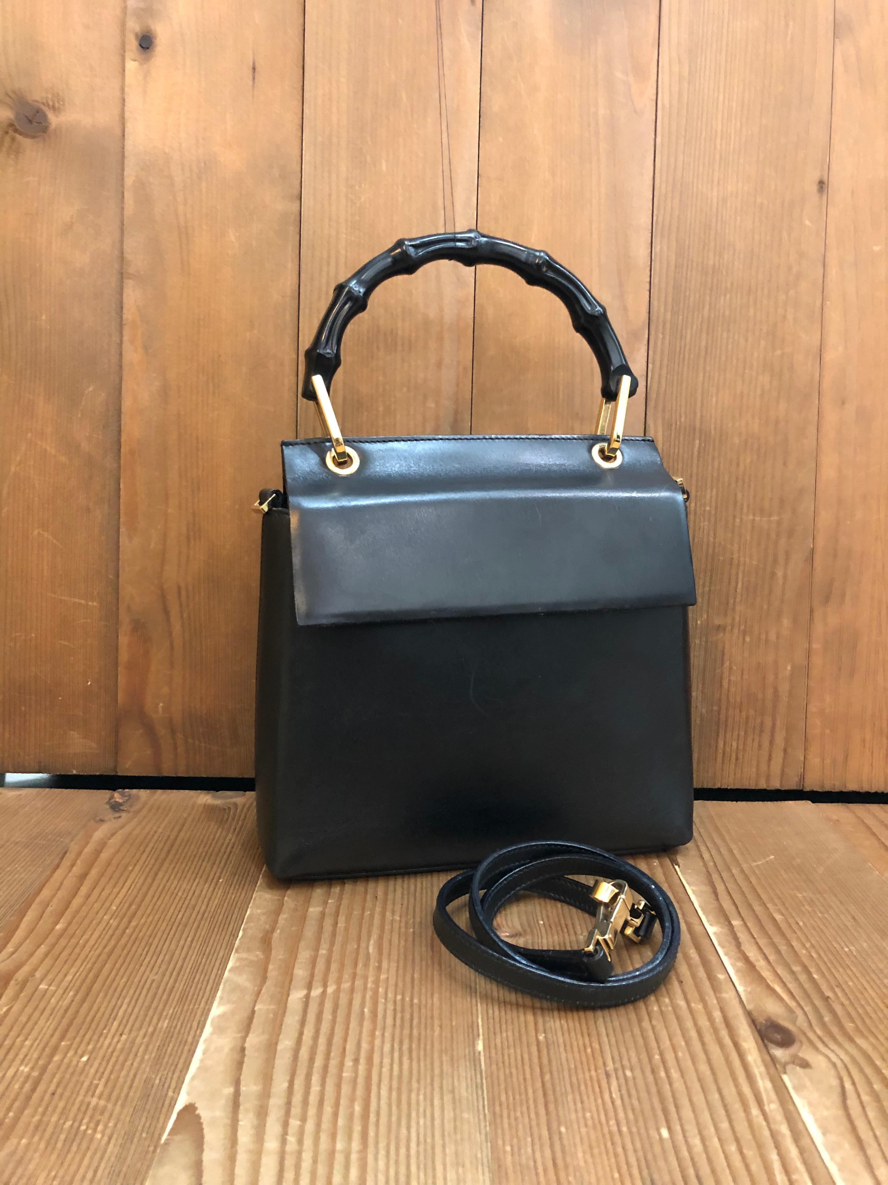 1990s Vintage GUCCI Calfskin Leather Bamboo Two-Way Shoulder Hand Bag Black In Good Condition For Sale In Bangkok, TH