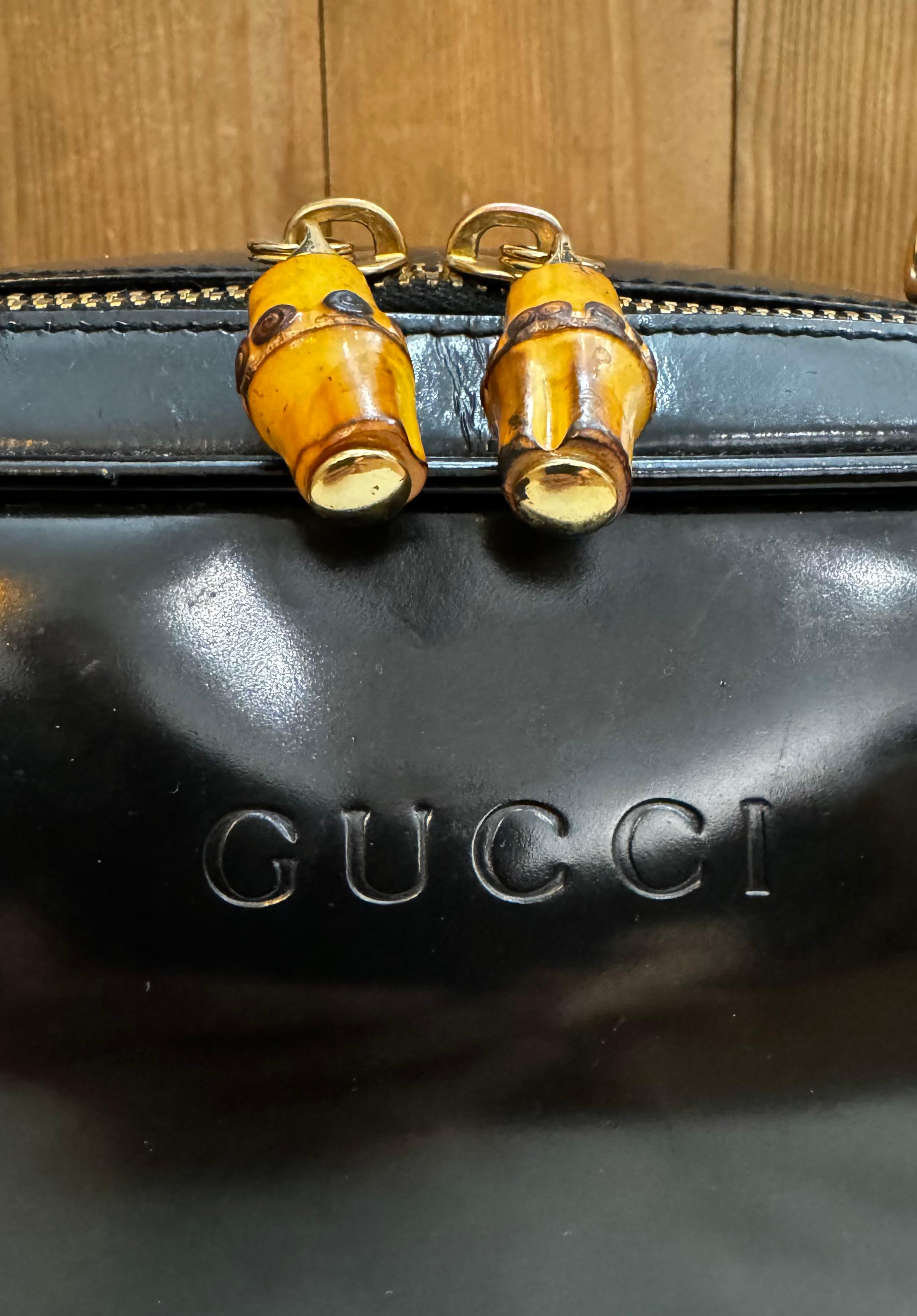 1990 Vintage GUCCI Petit Vanity Case Sac à main Cuir poli Noir 3