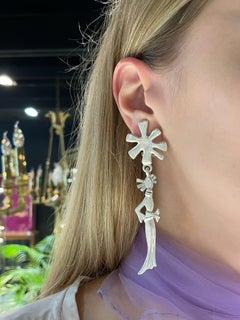 1990s Vintage Hanae Mori Silver Tone Geisha Massive Clip On Earrings