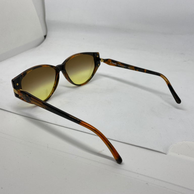 Italian Vintage Lucite Tortoise Shell Sunglasses French Tortoise Shell and Clear Lucite Cat Eye Sunglasses main image 3