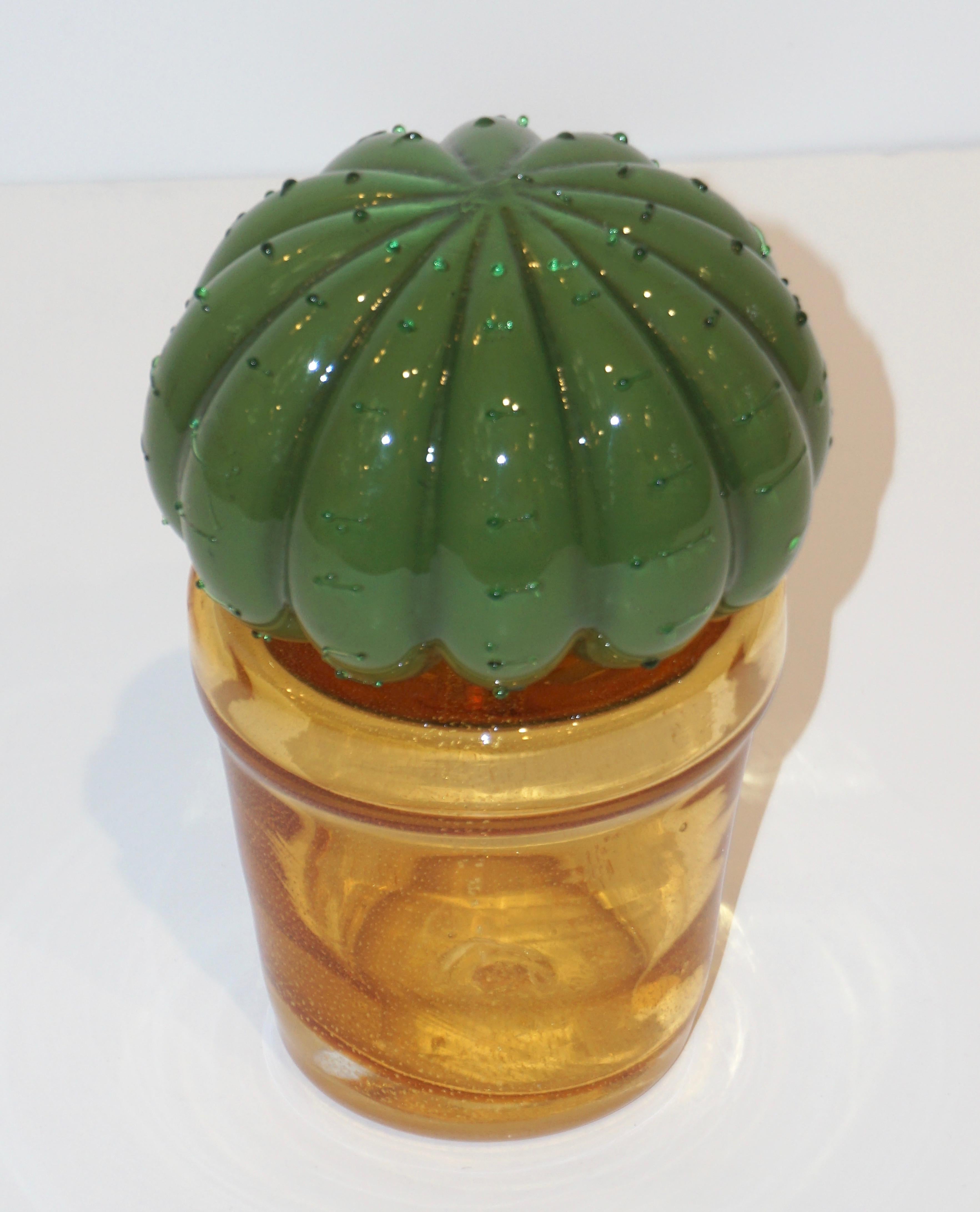 1990 Italian highly collectible cactus of limited edition, entirely hand crafted in Murano, with modern minimalist design blown by Formia, in a lifelike organic shape in overlaid verdant jade green Murano glass highlighted with emerald prickles in