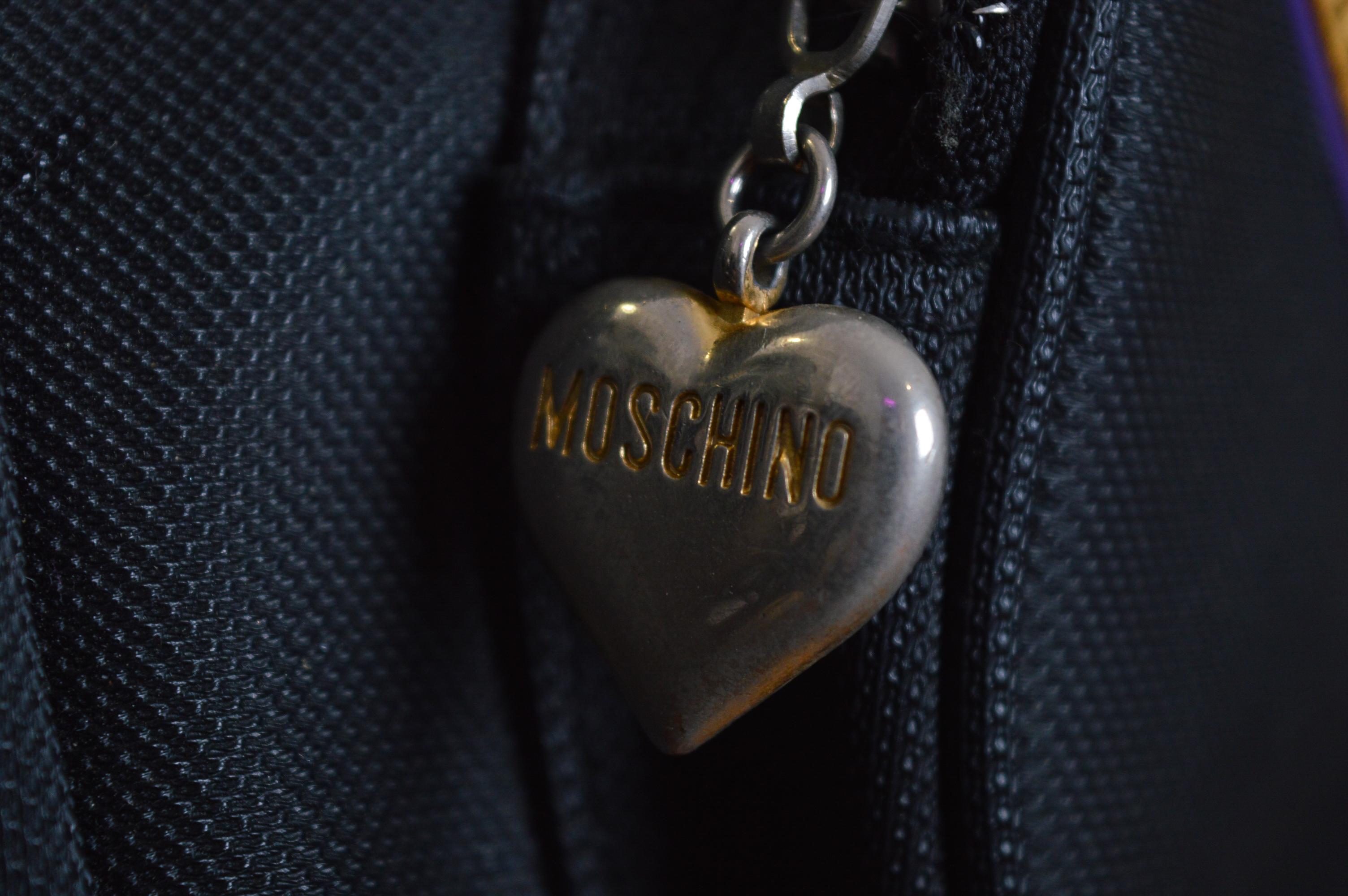 1990's Vintage Moschino Backpack - Gold Letter Rucksack Bag For Sale 5