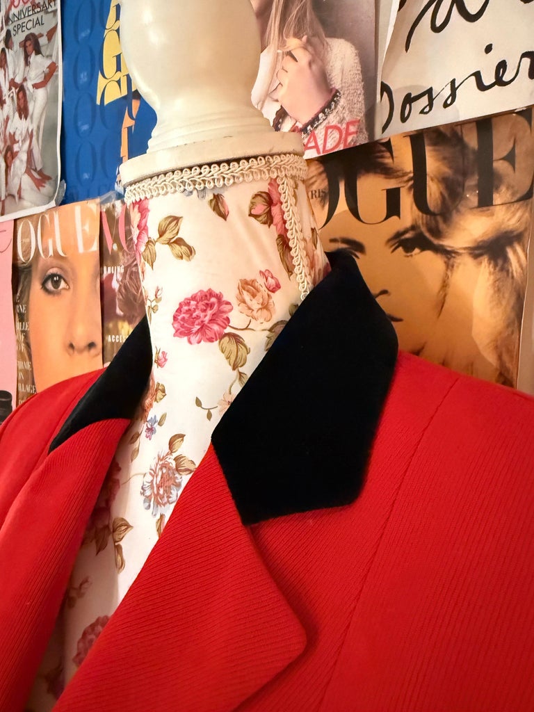Blazer Moschino Cheap & Chic En Laine Rouge Orné De Cristaux - Taille 8, Style Années 90, Parfait Pour Soirée