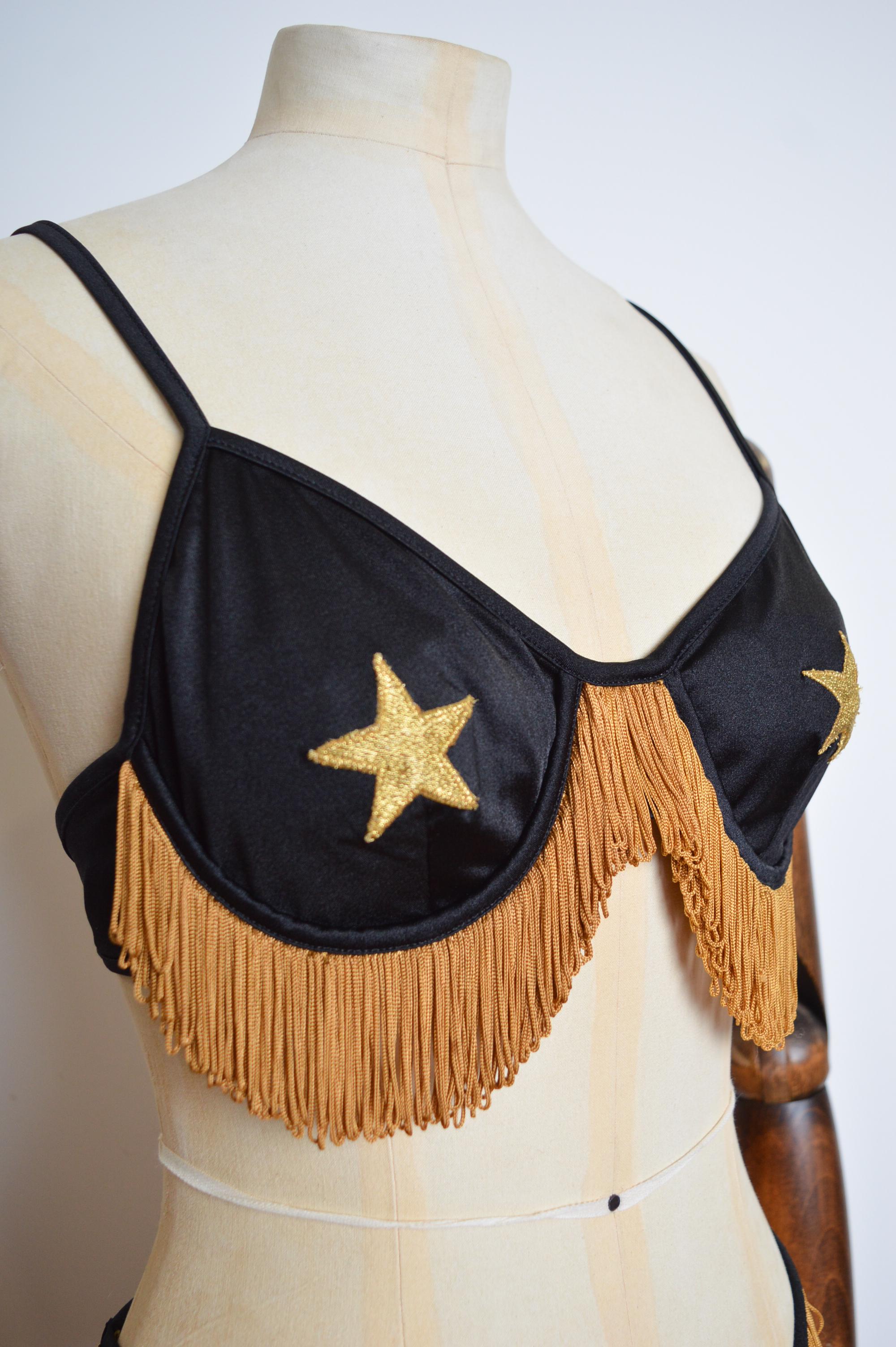 1990er Jahre Vintage MOSCHINO Fransen Showgirl Quasteed Bikini Cowgirl Kostüm im Angebot 3