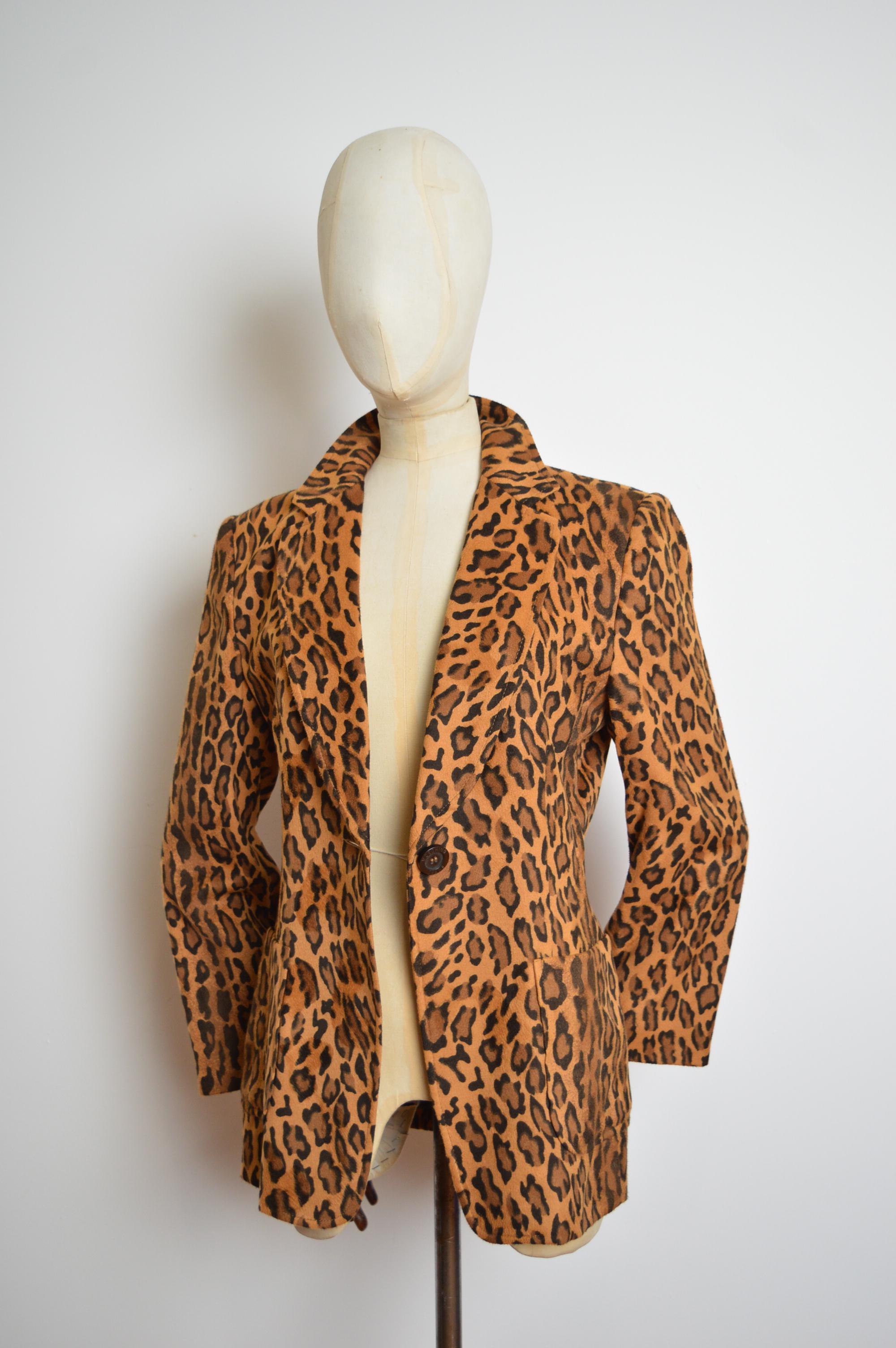 Women's 1990's Vintage MOSCHINO leopard print Animal pattern blazer - Suit jacket For Sale