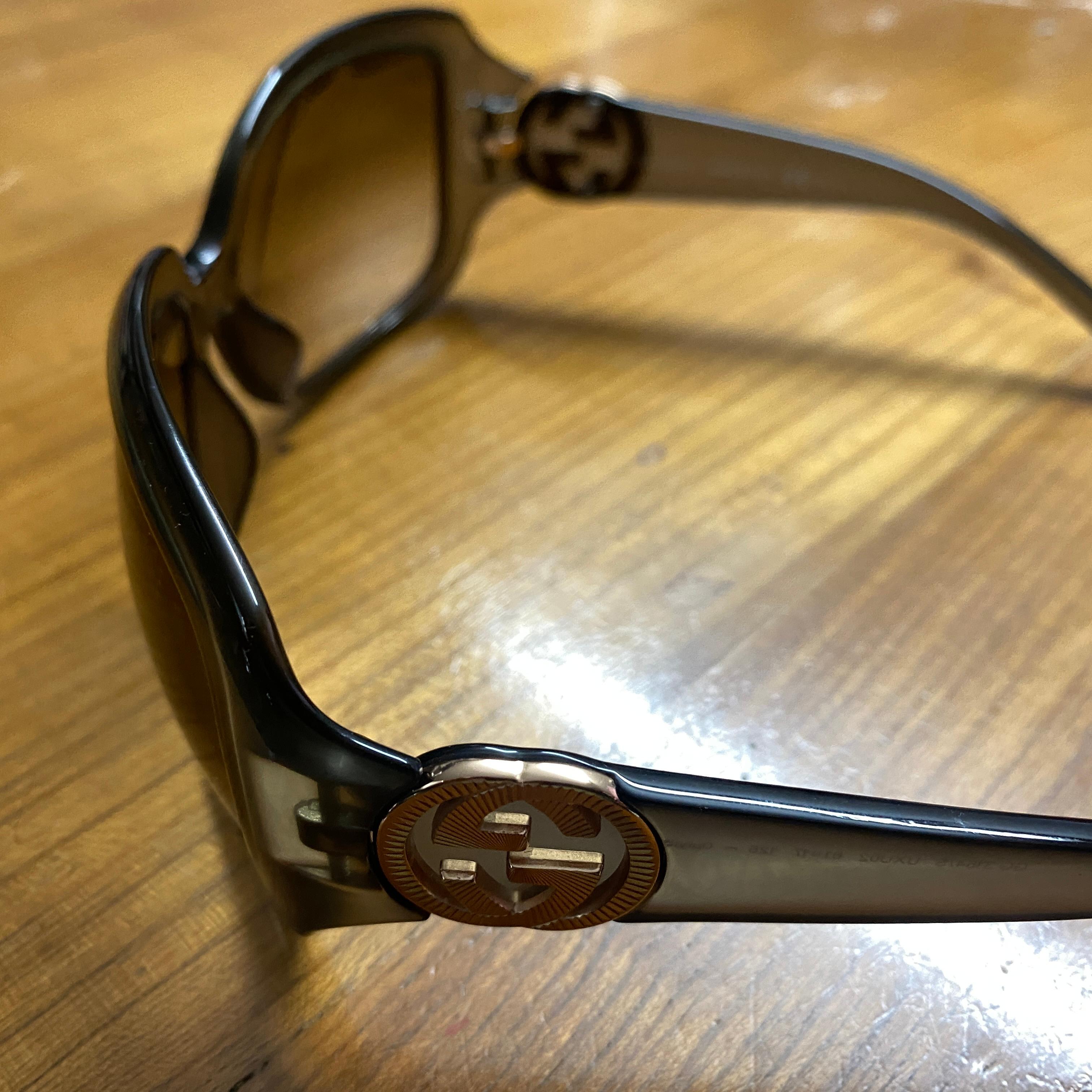 1990s Vintage Oversized Italian Sunglasses by Gucci In Good Condition In Aci Castello, IT