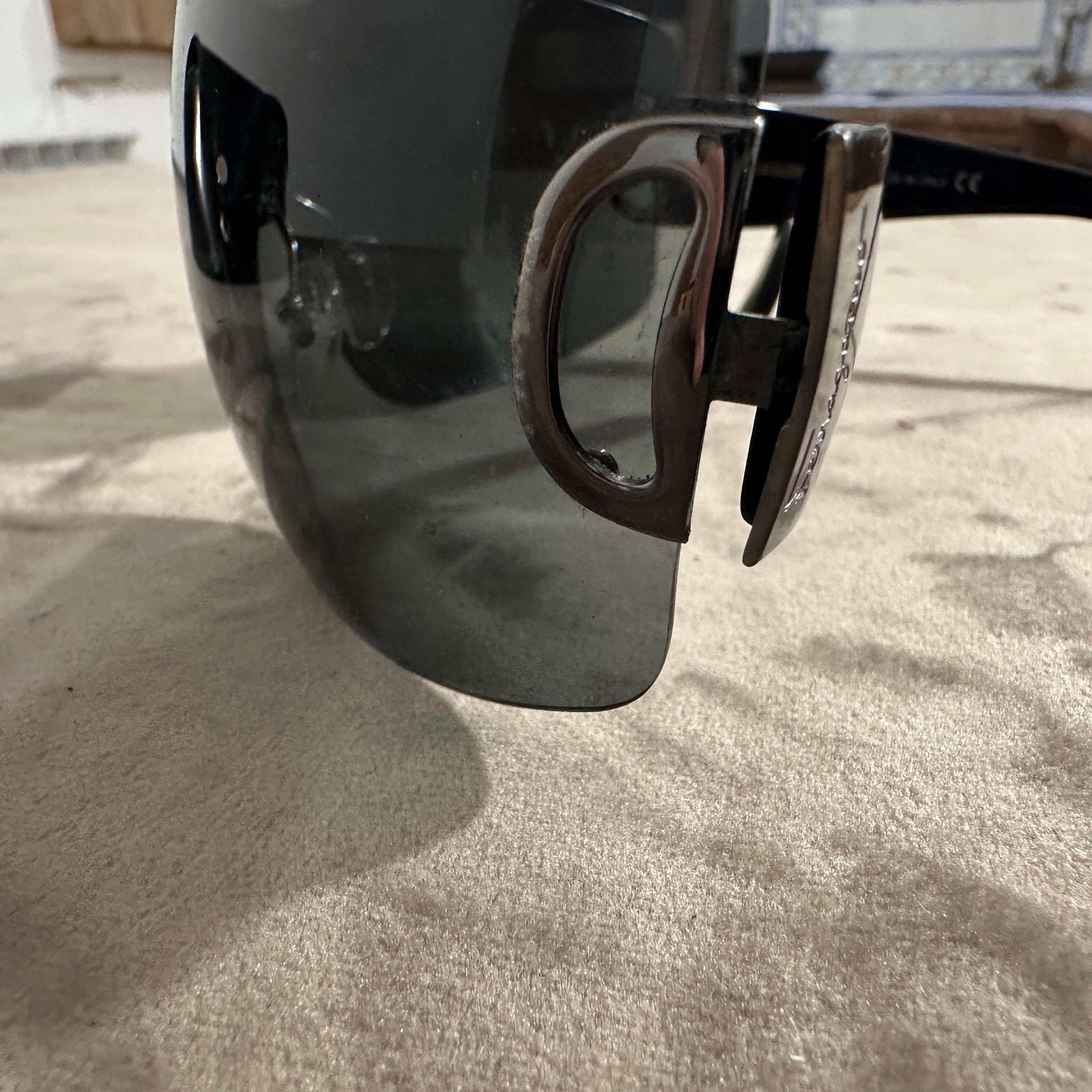 Lunettes de soleil vintage des années 1990 à masque surdimensionné par Salvatore Ferragamo en vente 1