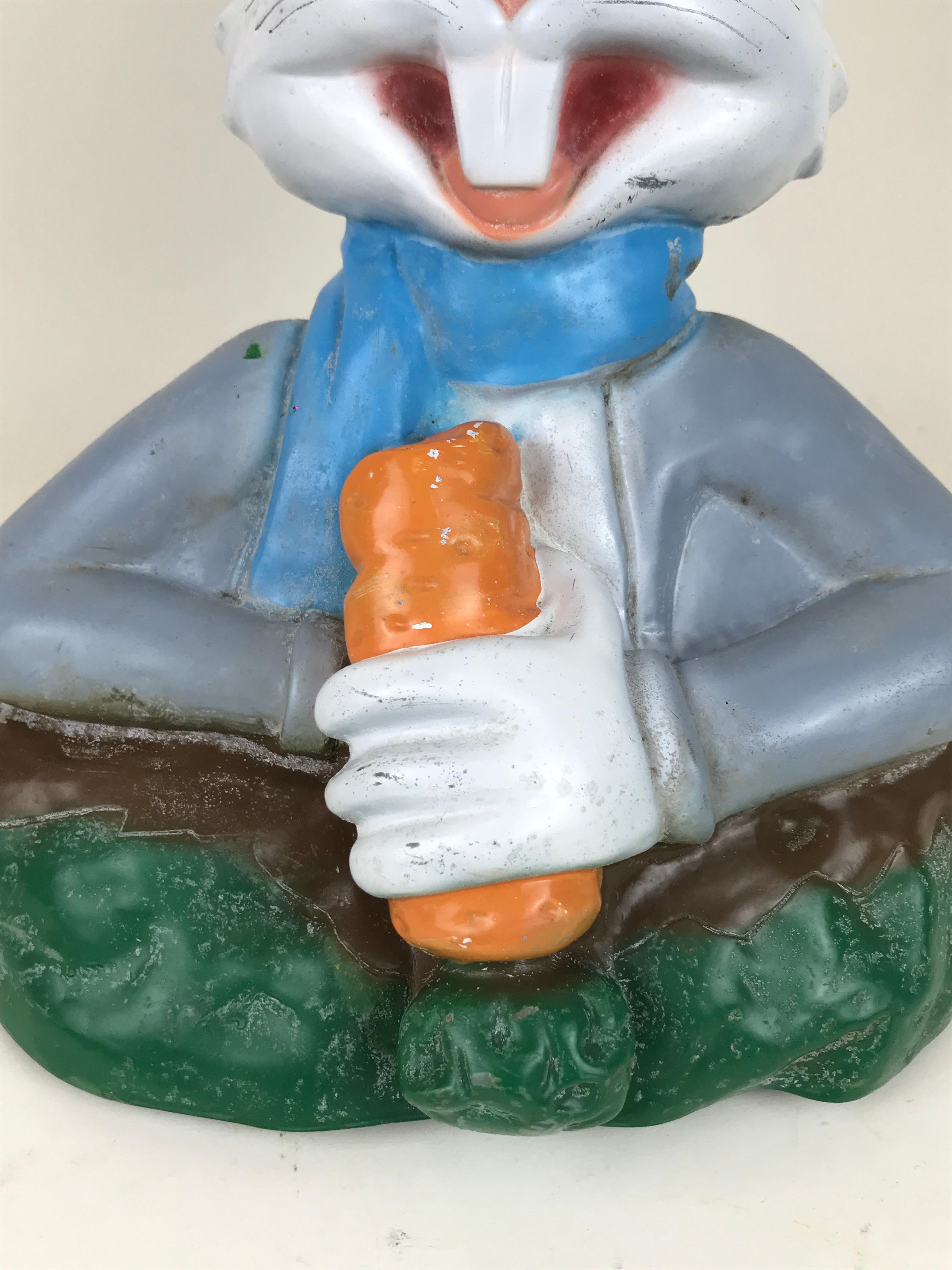 1990s Vintage Plastic Sculpture of Warner Bros' Bugs Bunny Eating a Carrot  For Sale 1