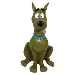 1990s Vintage Resin Hanna-Barbera Scooby-Doo Statue by Warner Bros Studio Store 