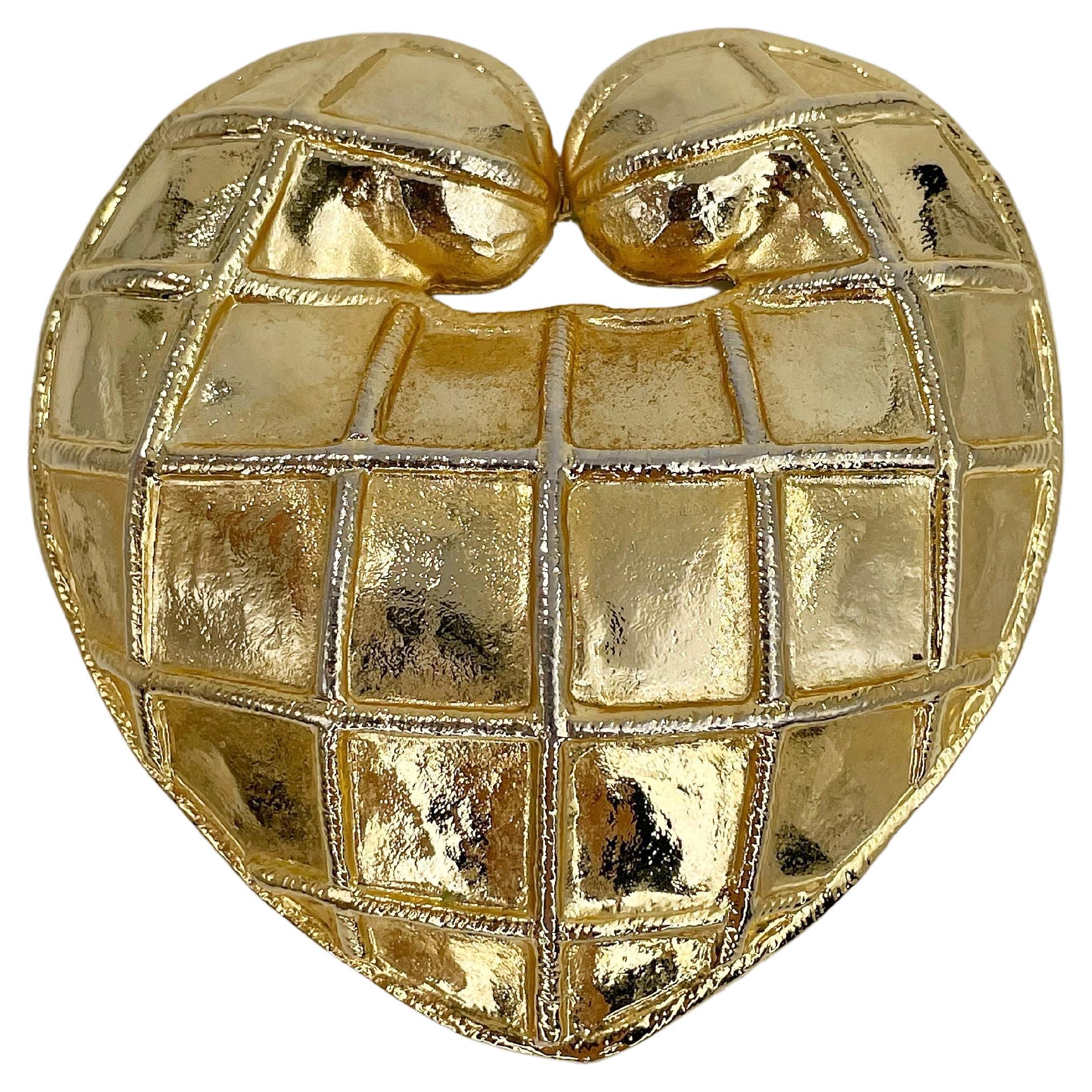1990s Vintage Rochas Gold Tone Large Heart Pin Brooch For Sale
