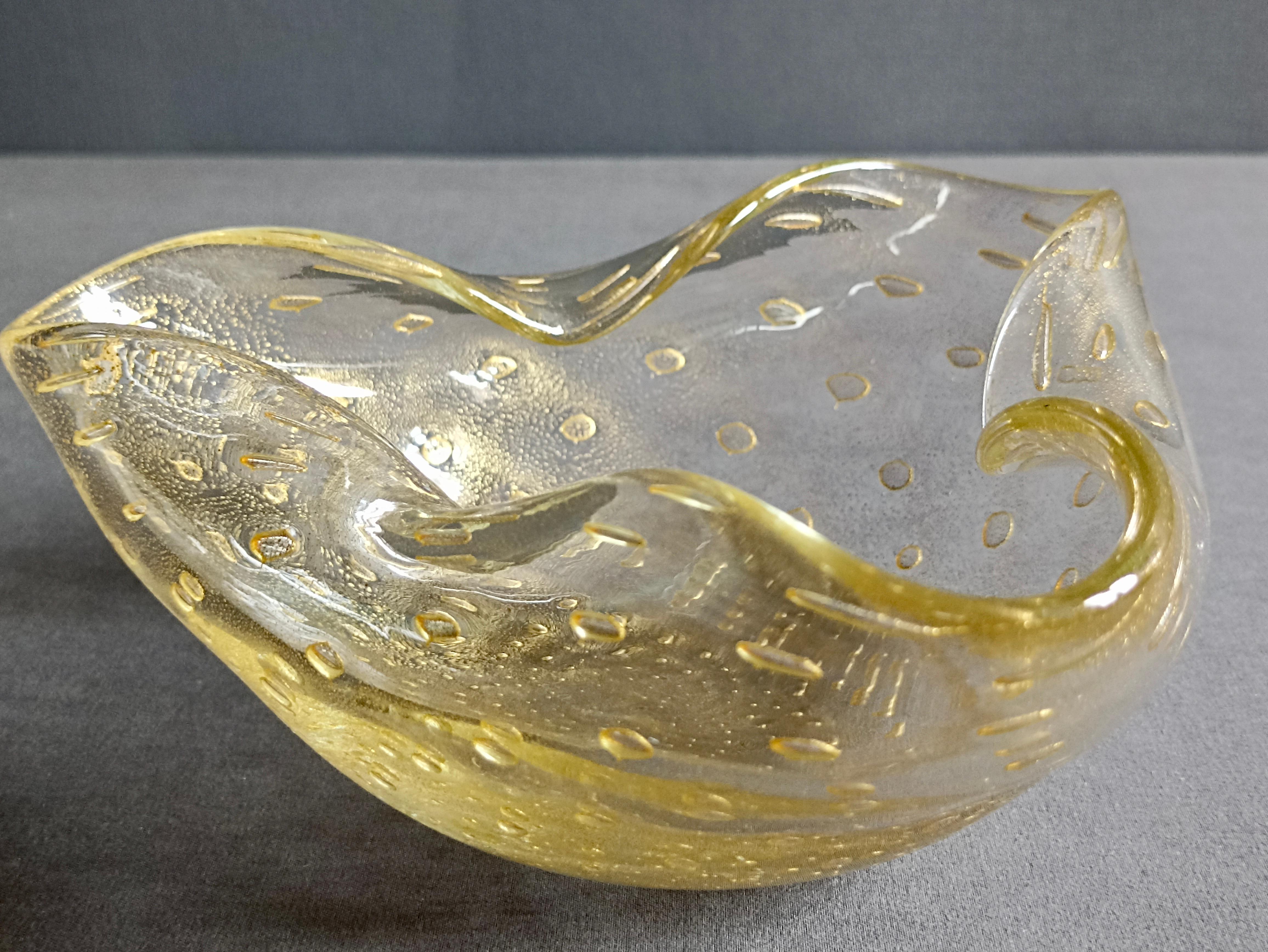 Hand-Crafted 1990s Serenella Art Murano Bulicante glass vintage ashtray/pocket emptier. For Sale