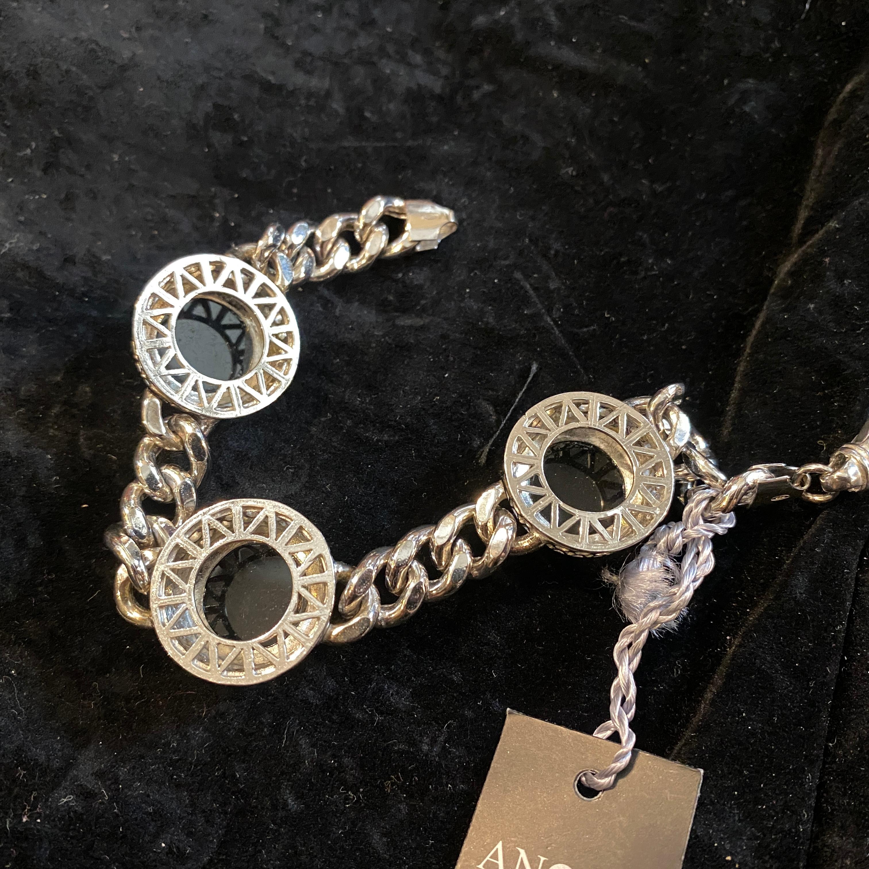 1990s Vintage Sterling Silver and Onyx Italian Chain Bracelet by Anomis In Excellent Condition For Sale In Aci Castello, IT