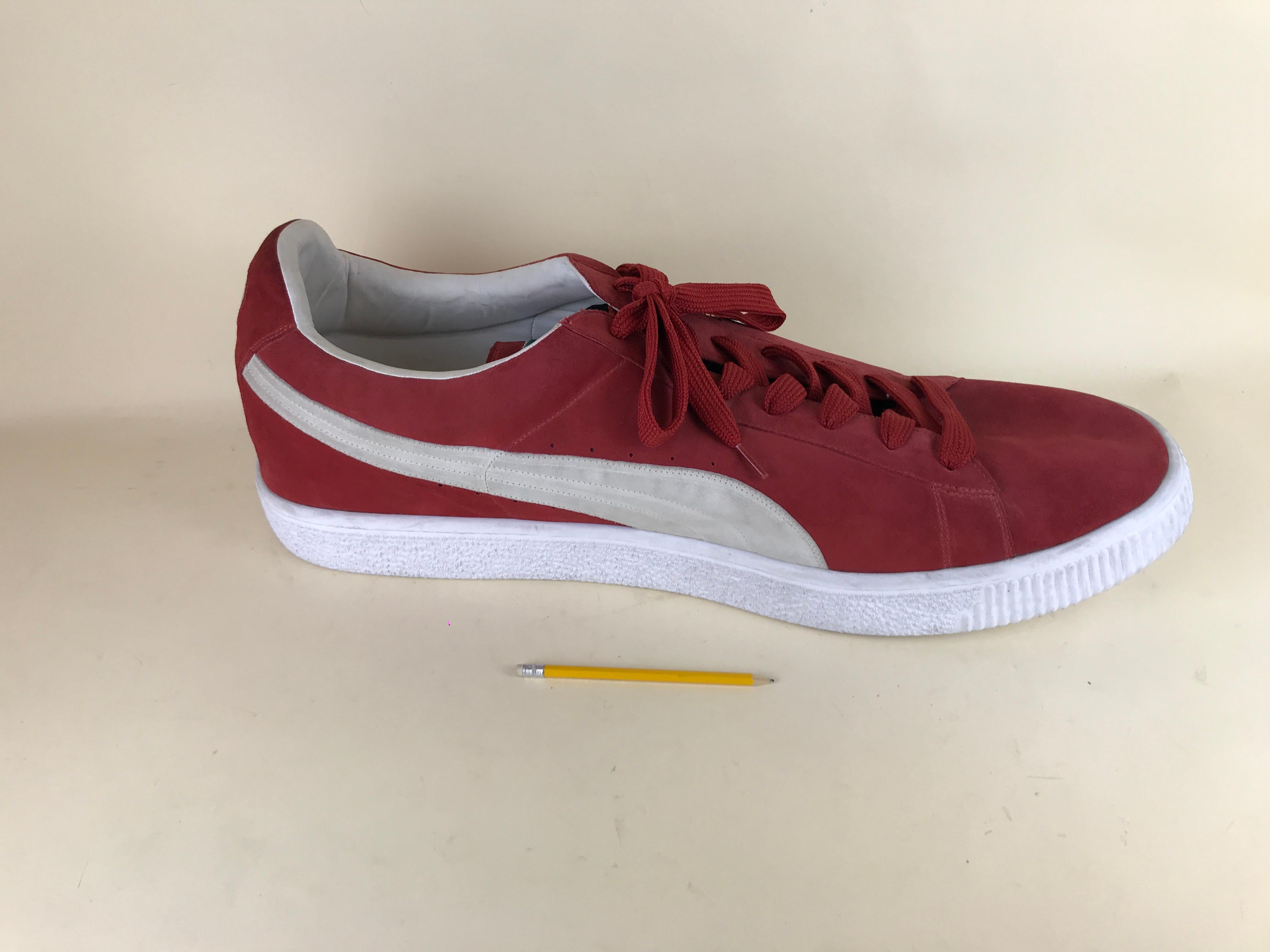 large shoe prop