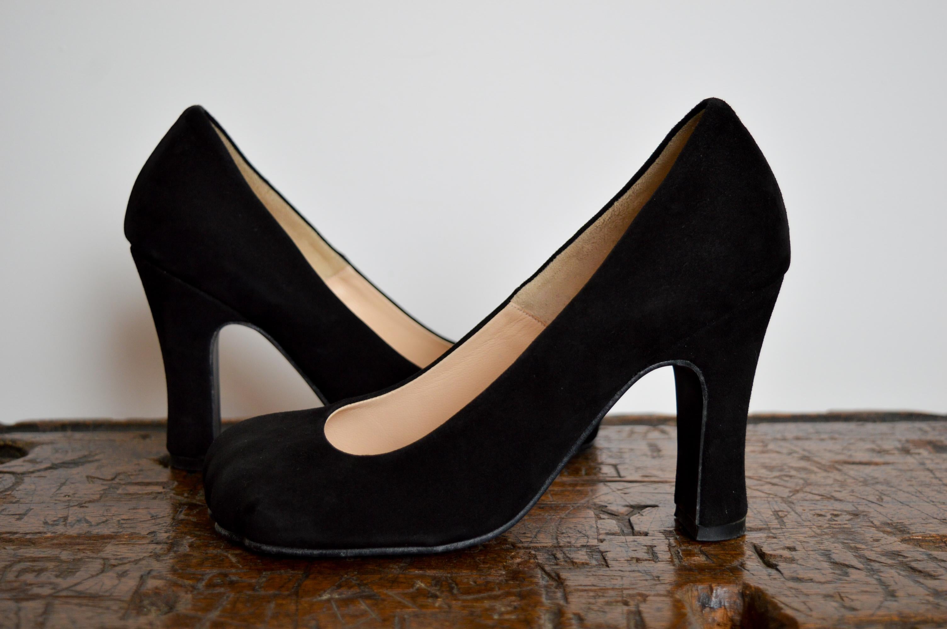 1990's Vintage Vivienne Westwood black suede Animal toe high heels court shoes 3