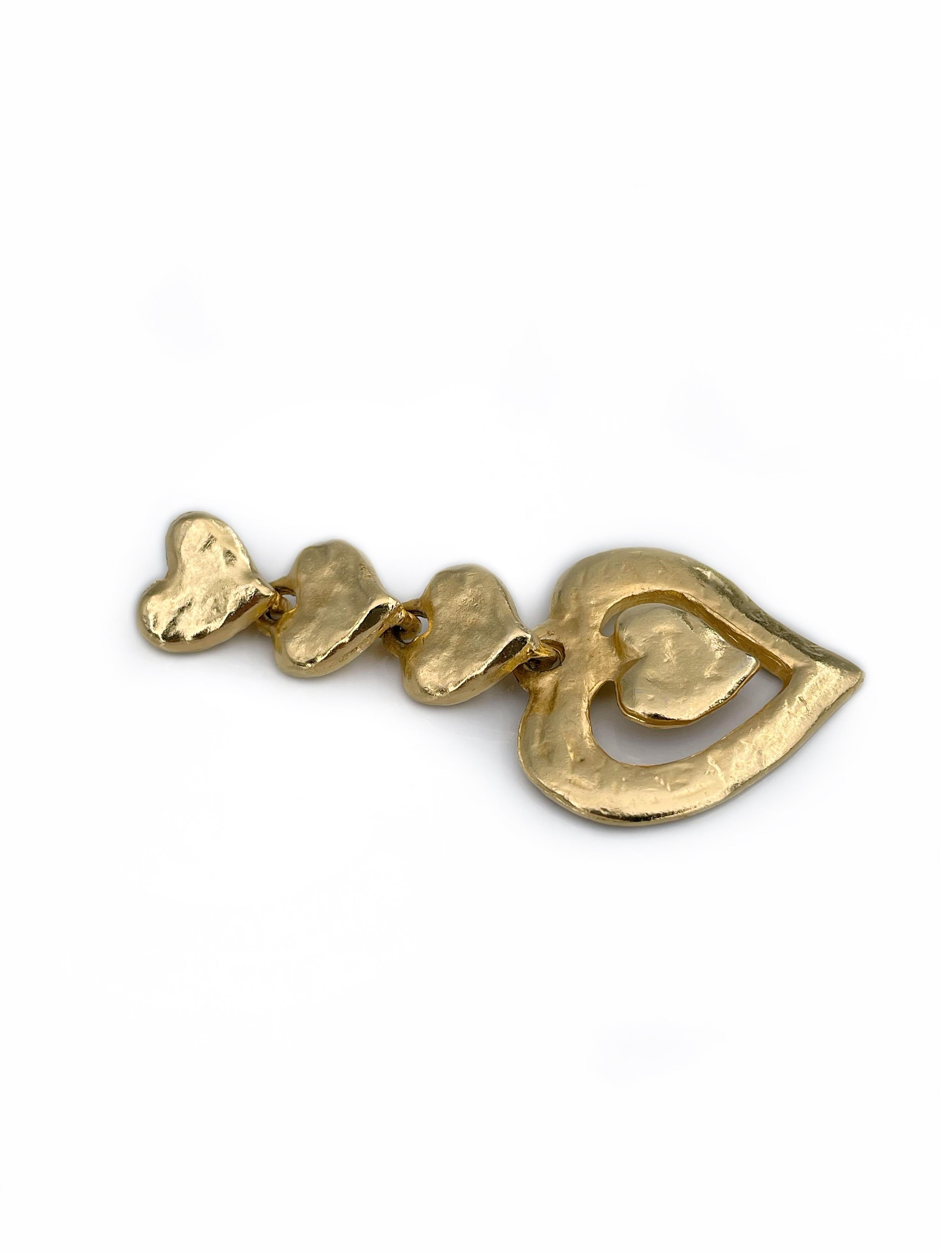 1990s Vintage Yves Saint Laurent YSL Gold Tone Multiple Heart Pendant In Good Condition In Vilnius, Vilniaus apskr.