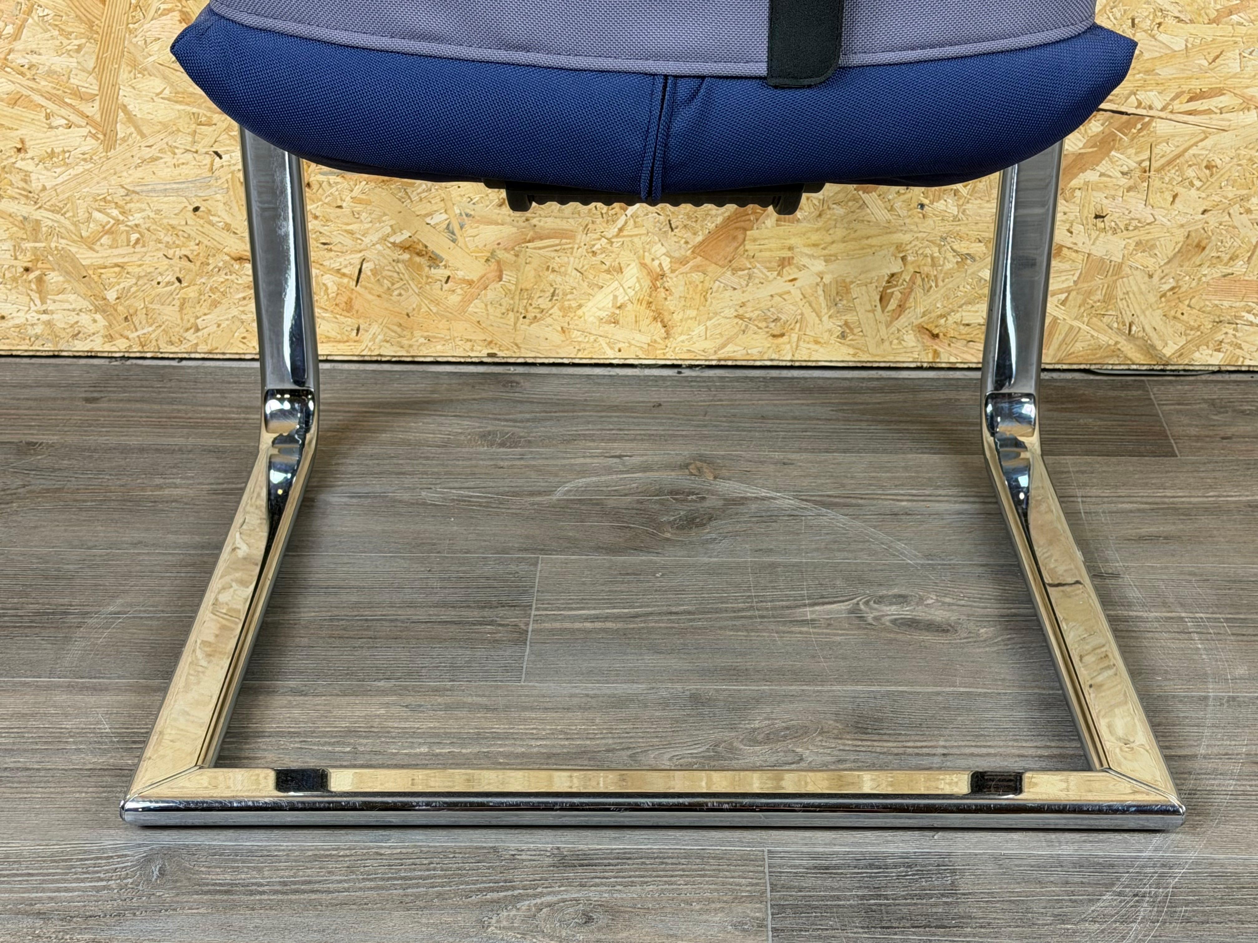 1990 Vitra Figura Cantilever Chair, Design/One par Mario Bellini, Objects for Objects, Metal en vente 7