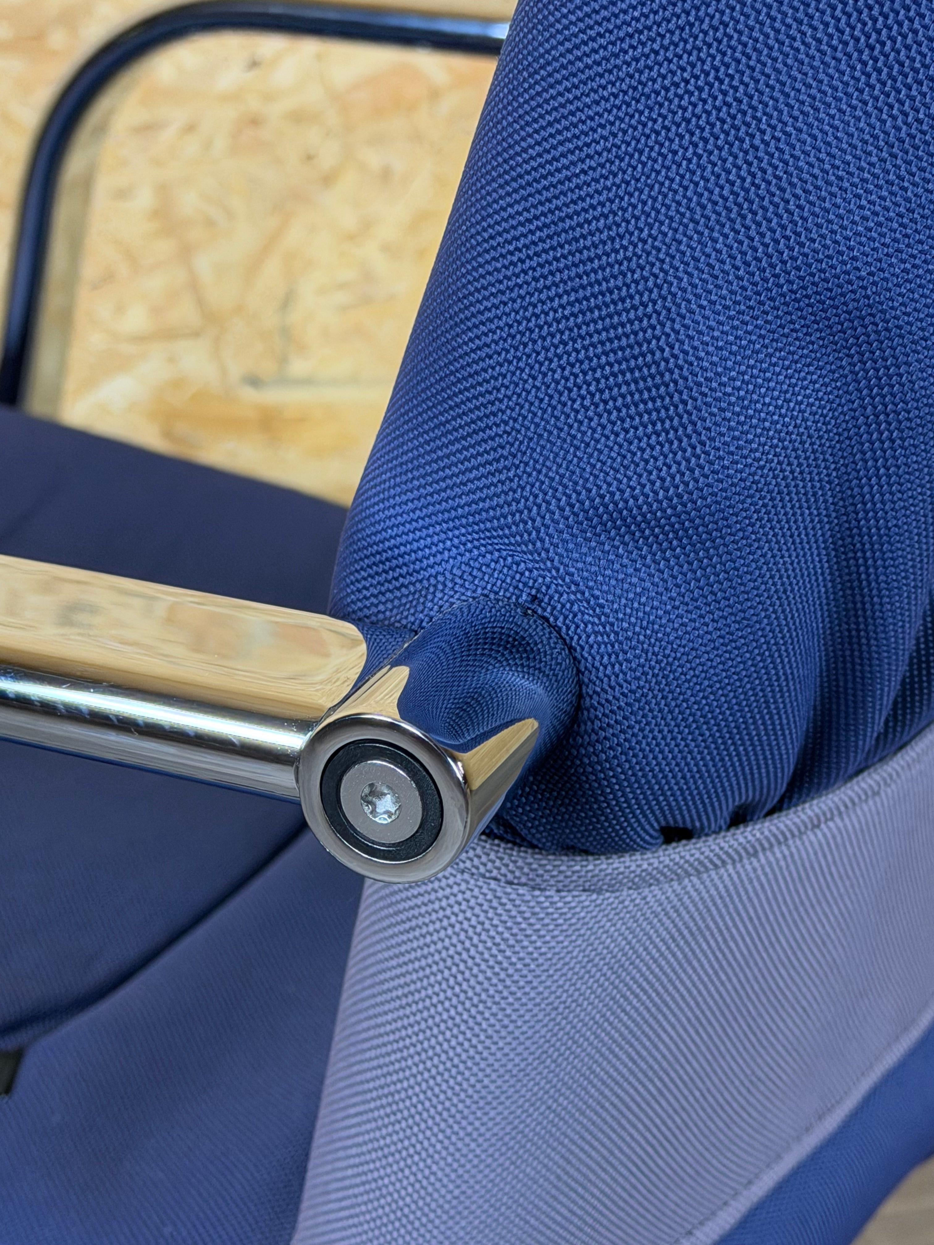 1990 Vitra Figura Cantilever Chair, Design/One par Mario Bellini, Objects for Objects, Metal en vente 10